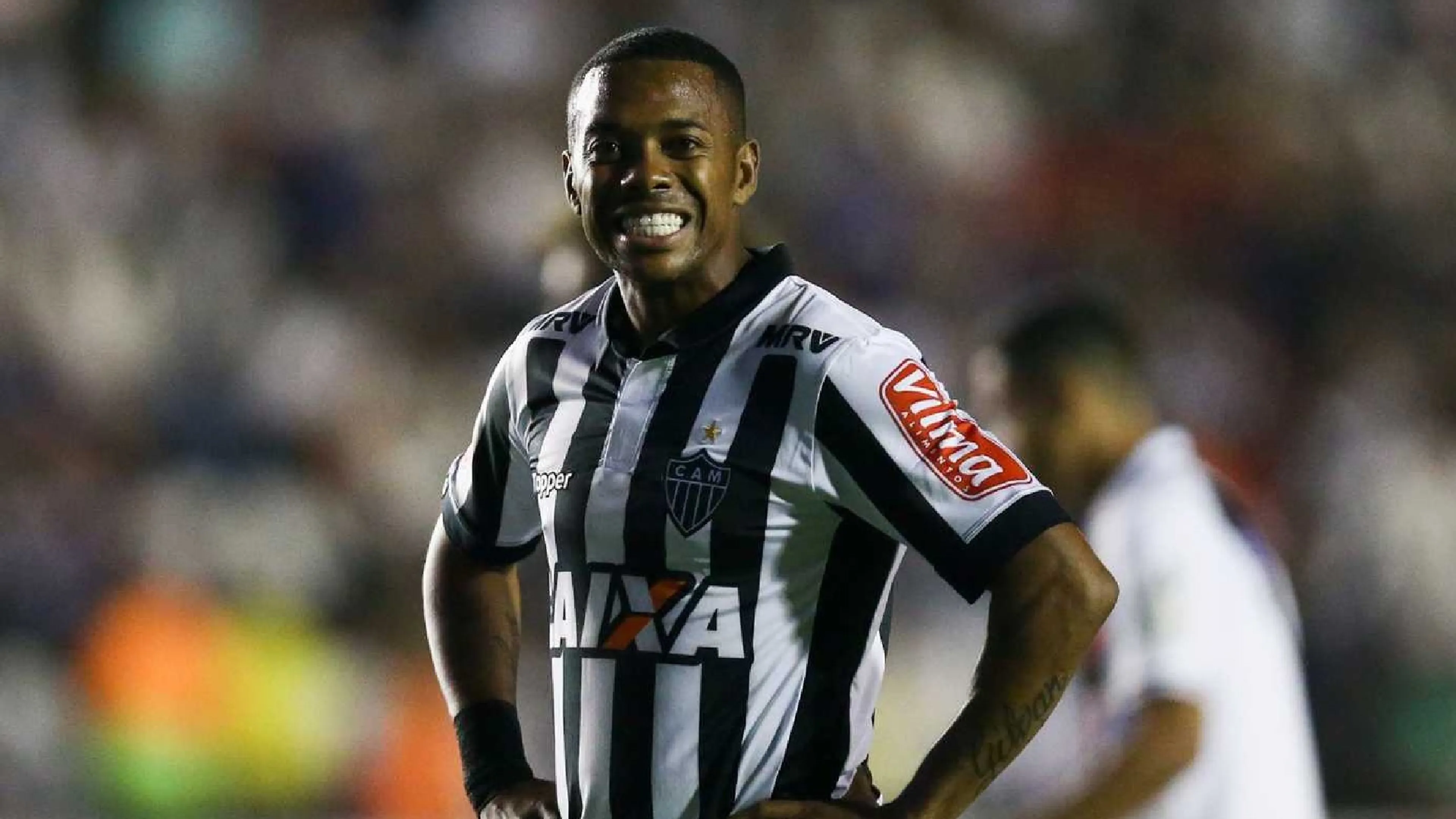 Copertina di L'ex Milan Robinho arrestato e condannato anche in Brasile: ecco quanti anni di carcere deve scontare