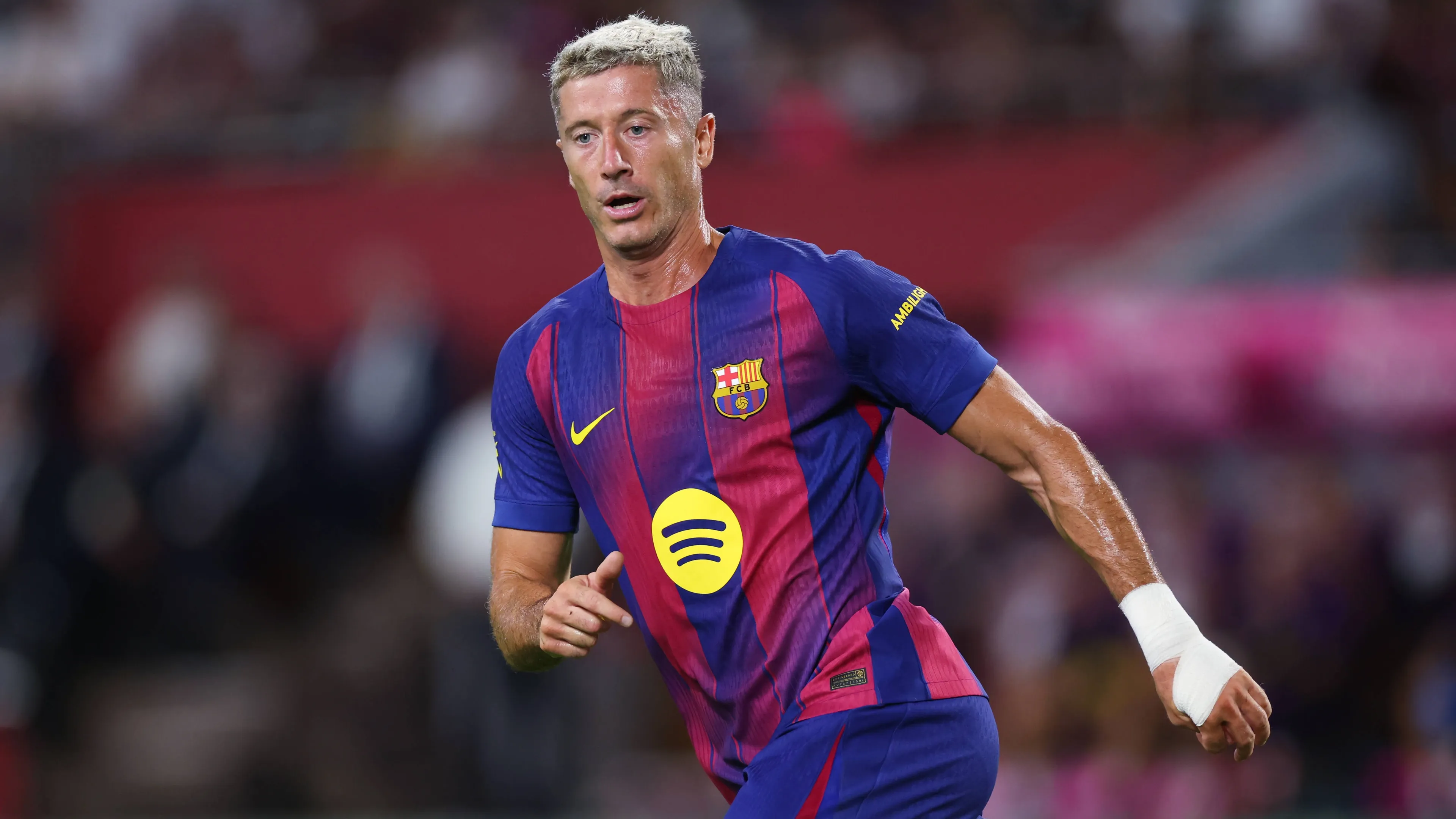 L'Arabia Saudita tenta Lewandowski, ma lui non vuole lasciare Barcellona