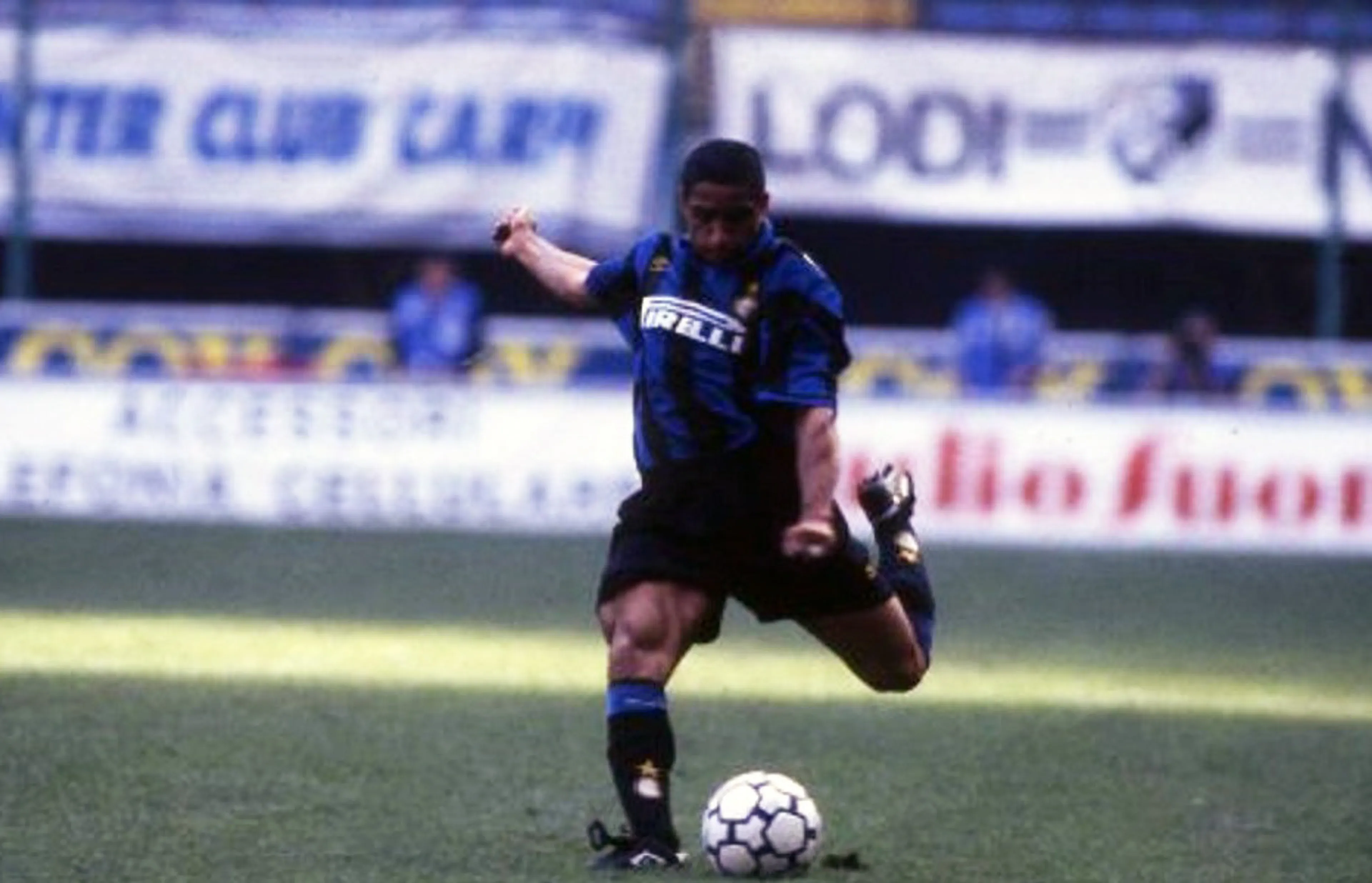 Copertina di In principio fu Roberto Carlos: 9 incredibili rimpianti di calciomercato