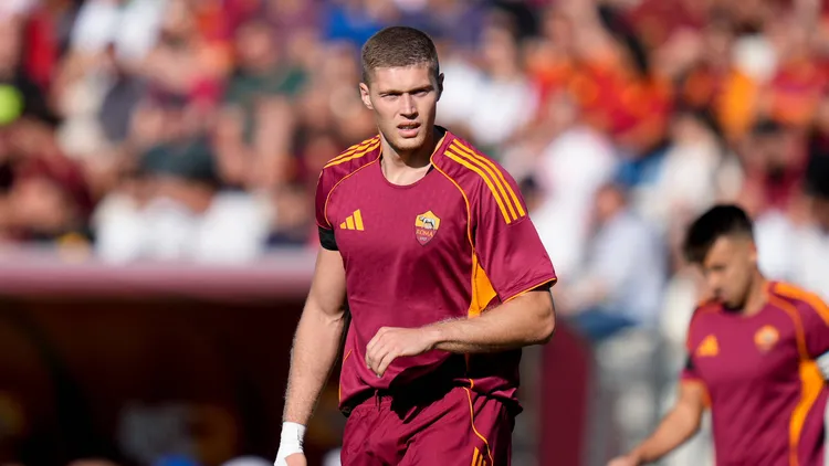 /images/r/o/m/roma-v-cannes-pre-season-friendly-artem-dovbyk-of-as-roma-looks-on-during-the-pre-season-friendly-match-between-as-roma-and-cannes-at-stadio-tre-fontane-on-july-31-2025-in-rome-italy-rome-stadio-tre-fontane-lazio-italy-copyright-xgiuseppexmaffiax-250731roma-cannesgm9580jpg_1754552619459.jpg