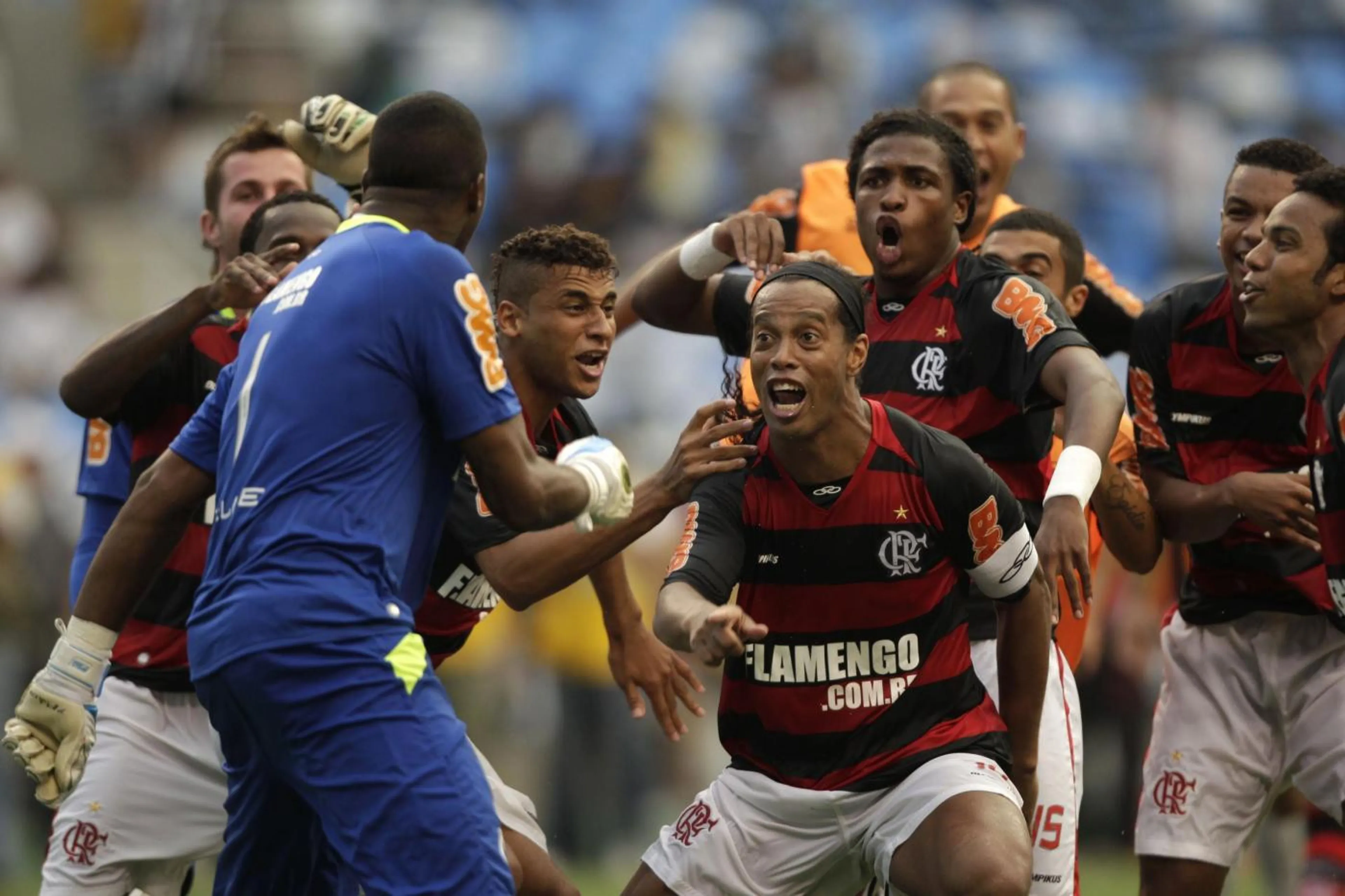 Copertina di Ronaldinho e l’incredibile clausola contrattuale ai tempi del Flamengo