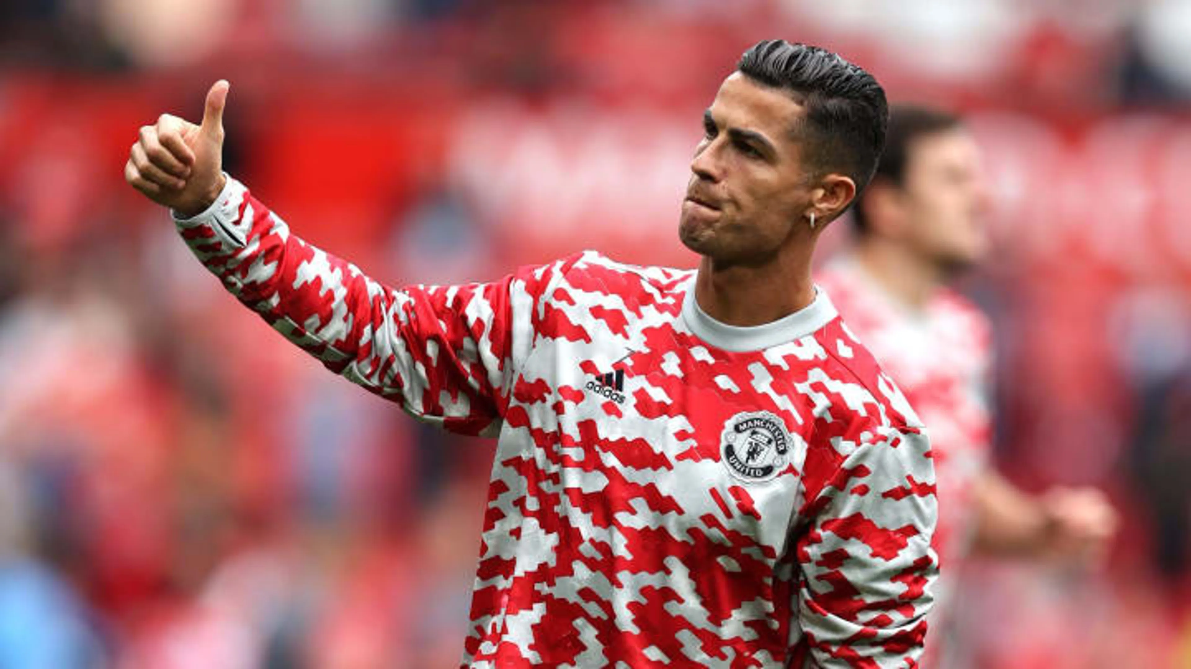 Copertina di United, scoppia il caso Ronaldo: giocatore salta il derby e vola in Portogallo