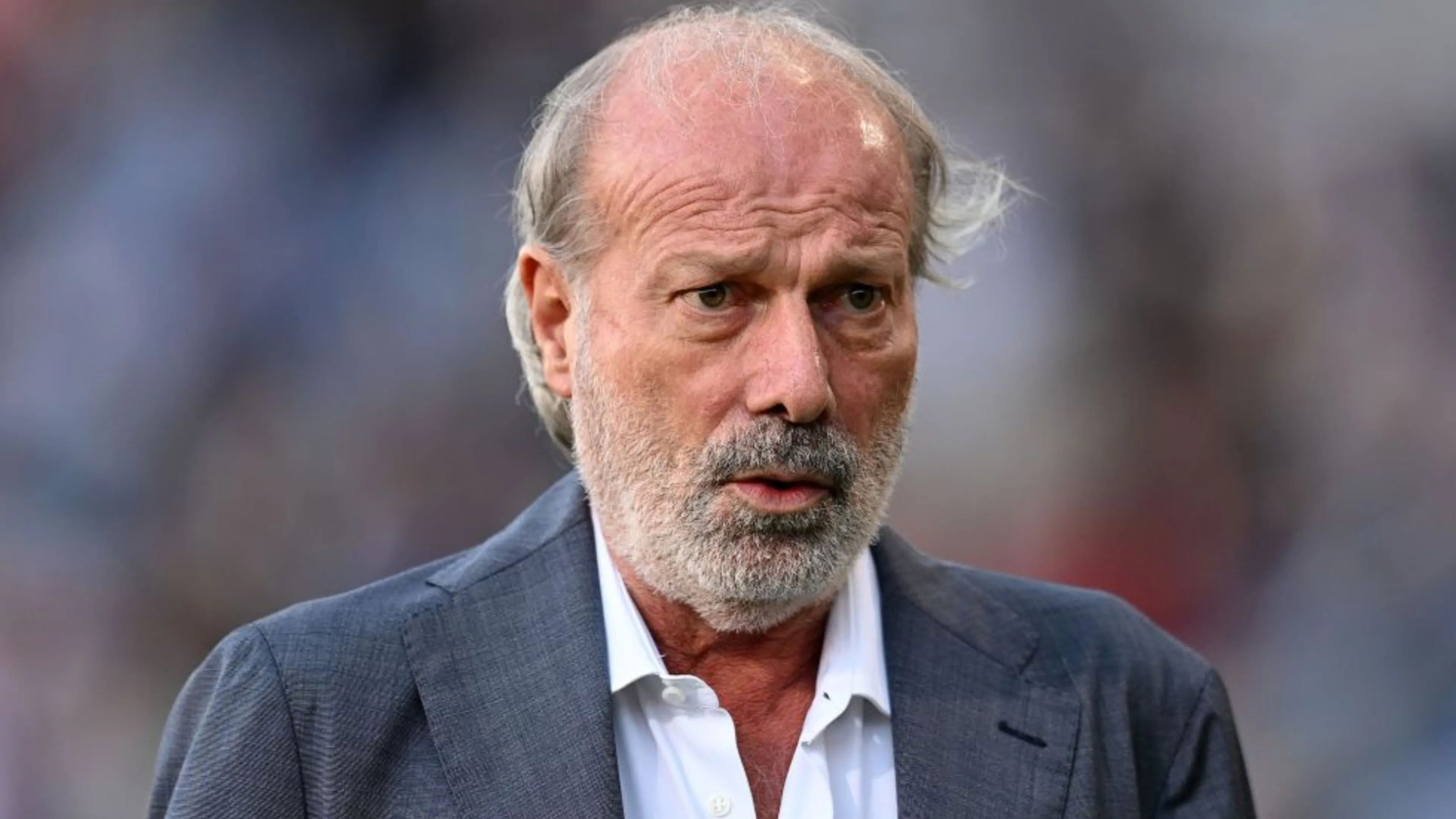 Copertina di Sabatini si racconta: “Ho abusato del mio corpo”. Poi la “rabbia” con Mourinho e il surreale aneddoto su Papa Francesco