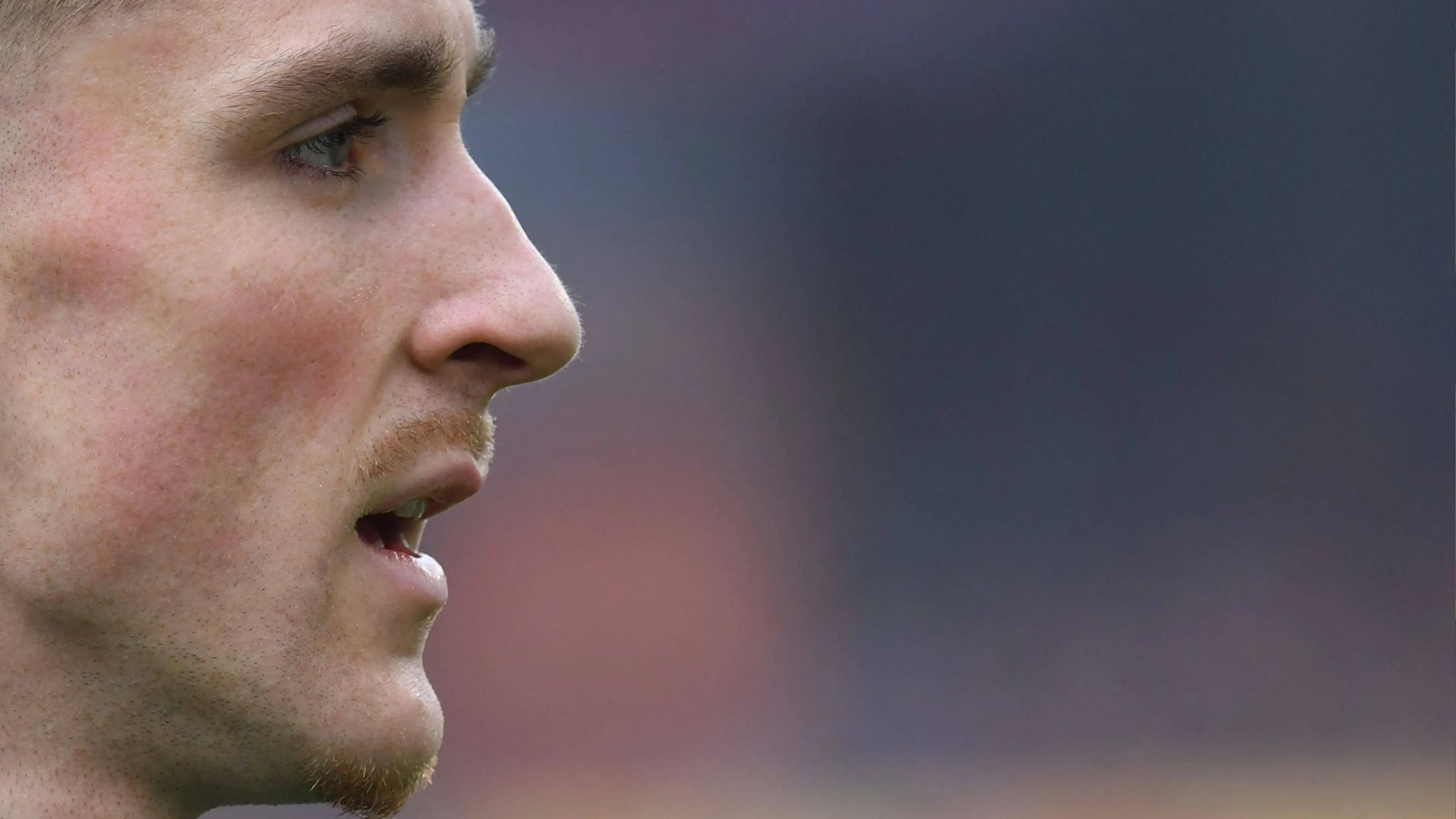 Copertina di La Roma si gode il jolly Saelemaekers, ma il contratto con il Milan complica i piani per il futuro