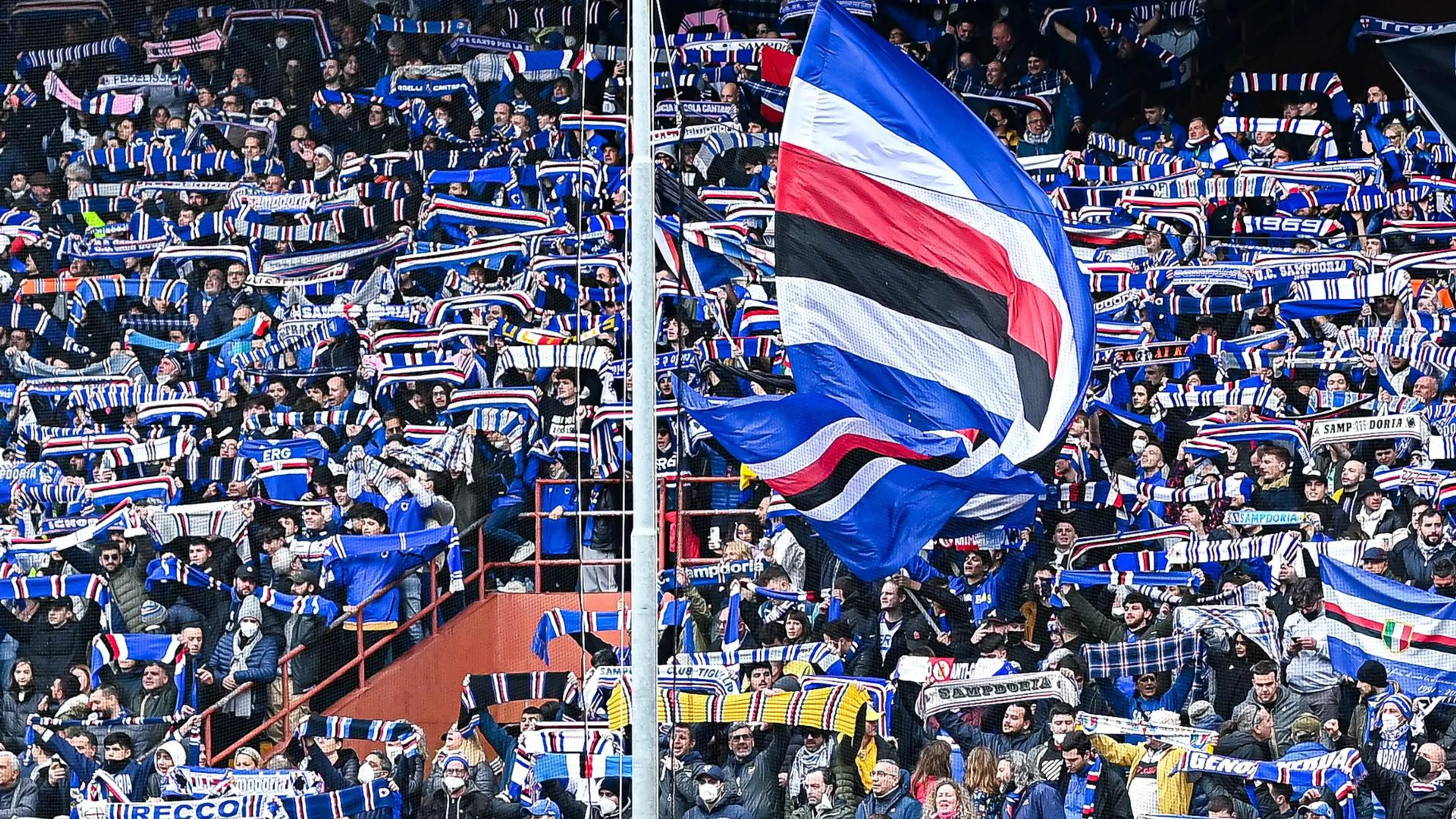 Copertina di Crisi Sampdoria: club salvo per altri 120 giorni, ma il debito è incredibile