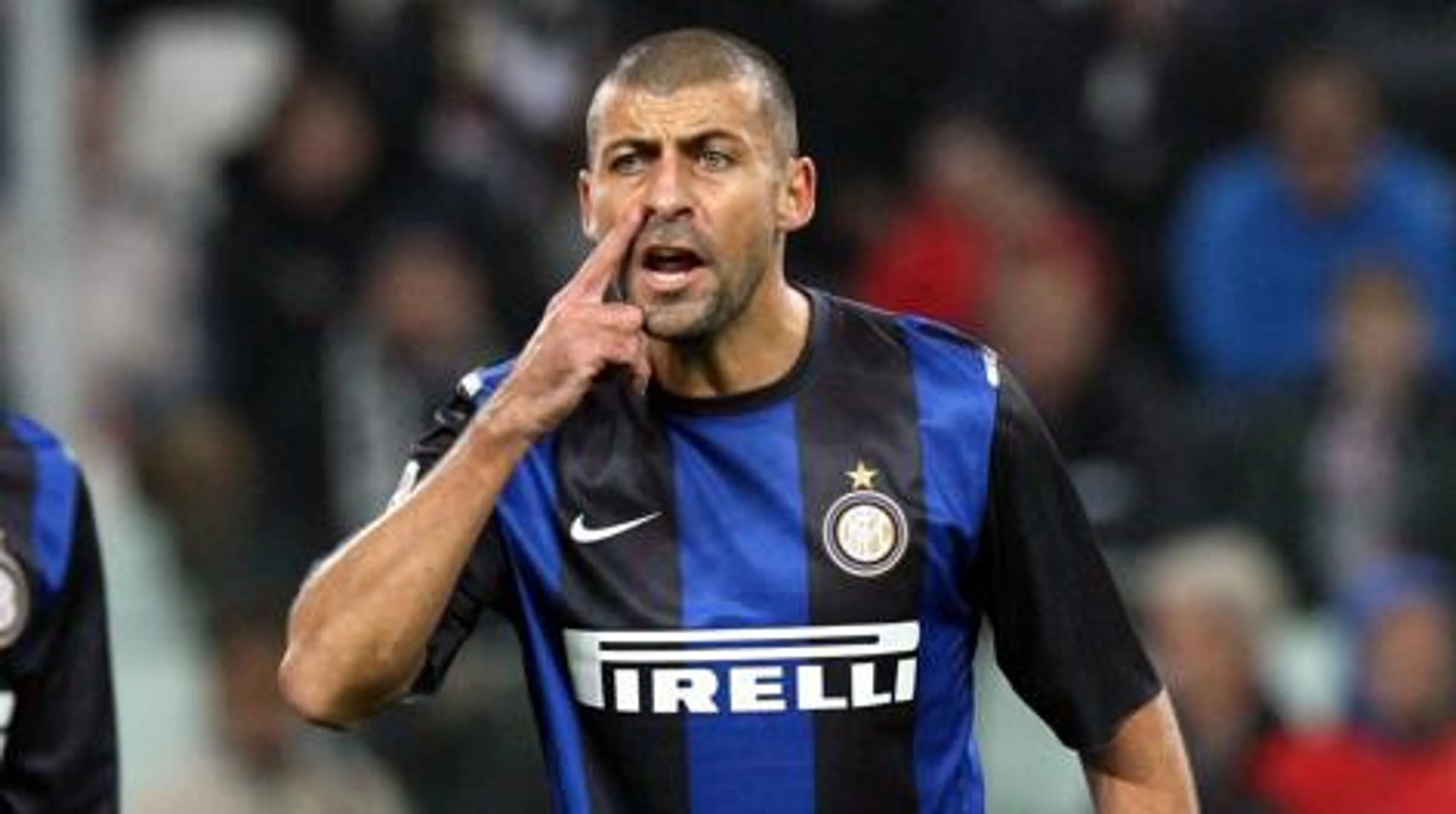 Copertina di WALTER SAMUEL, UNO SGUARDO OLTRE IL MURO
