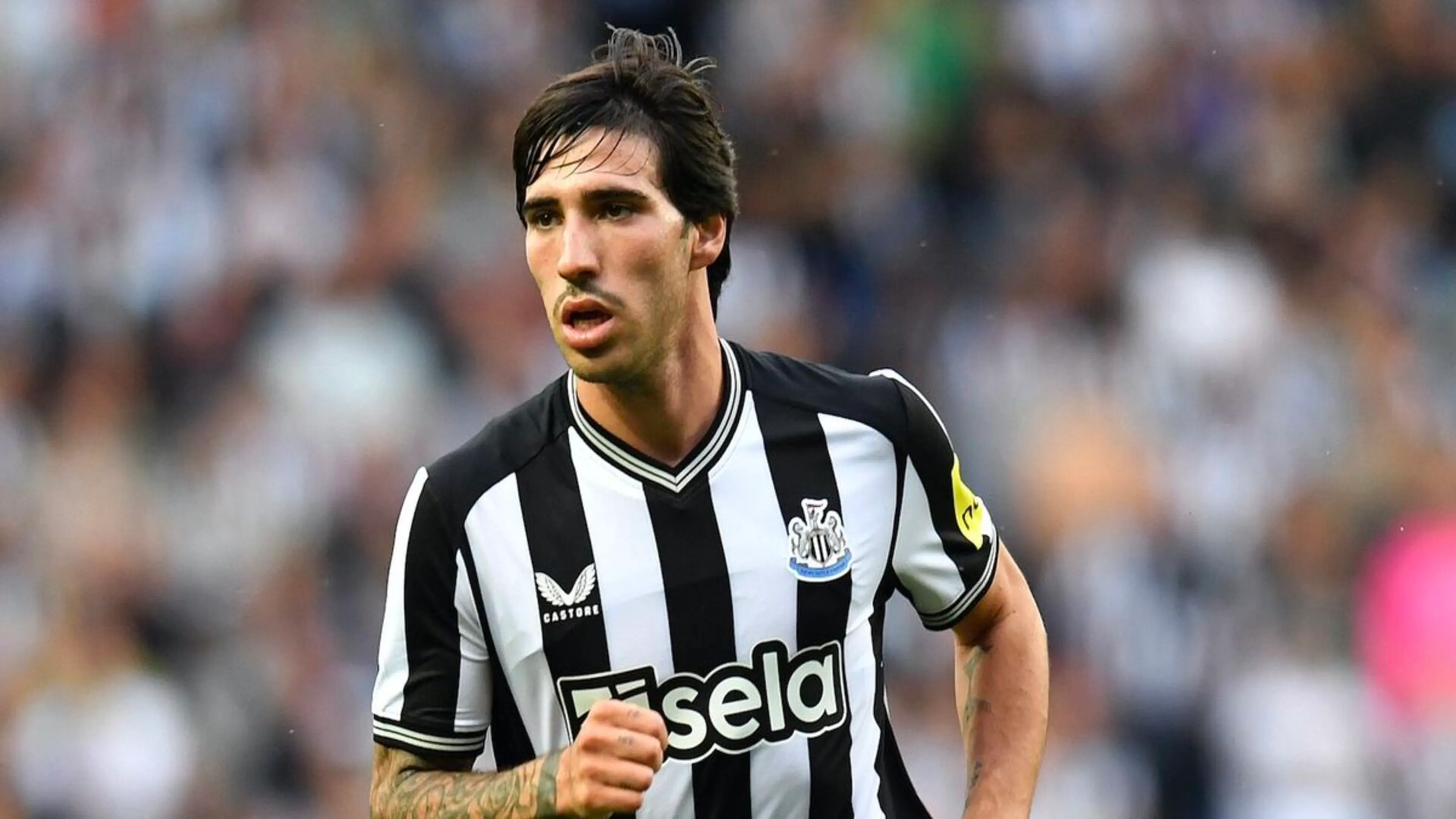 Copertina di Corona a La Zanzara su Radio 24: "Tonali non scommetteva sul Milan. A Rai 3 mostrerò le prove che la Juve sapeva di Fagioli"