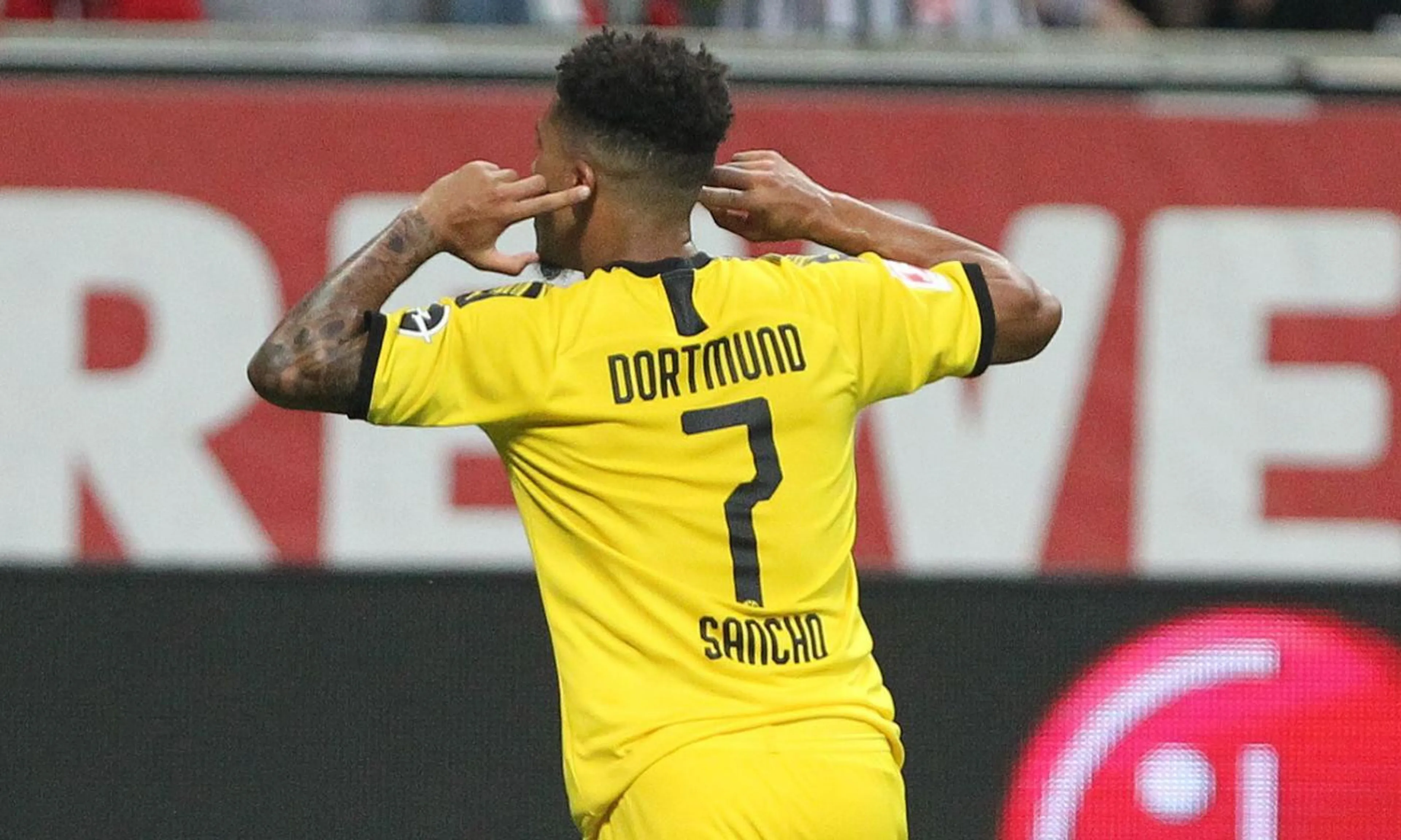 Copertina di Sancho al Manchester United? Ci guadagna (e non poco) il City