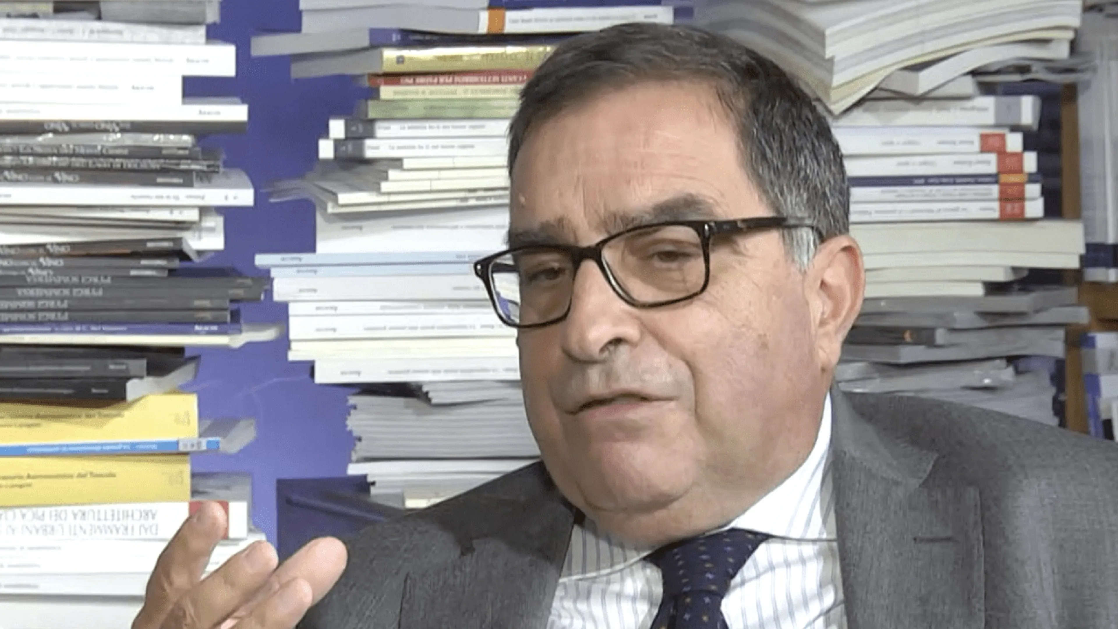 Copertina di Colpo di scena, Sandulli via dal Collegio di Garanzia del Coni