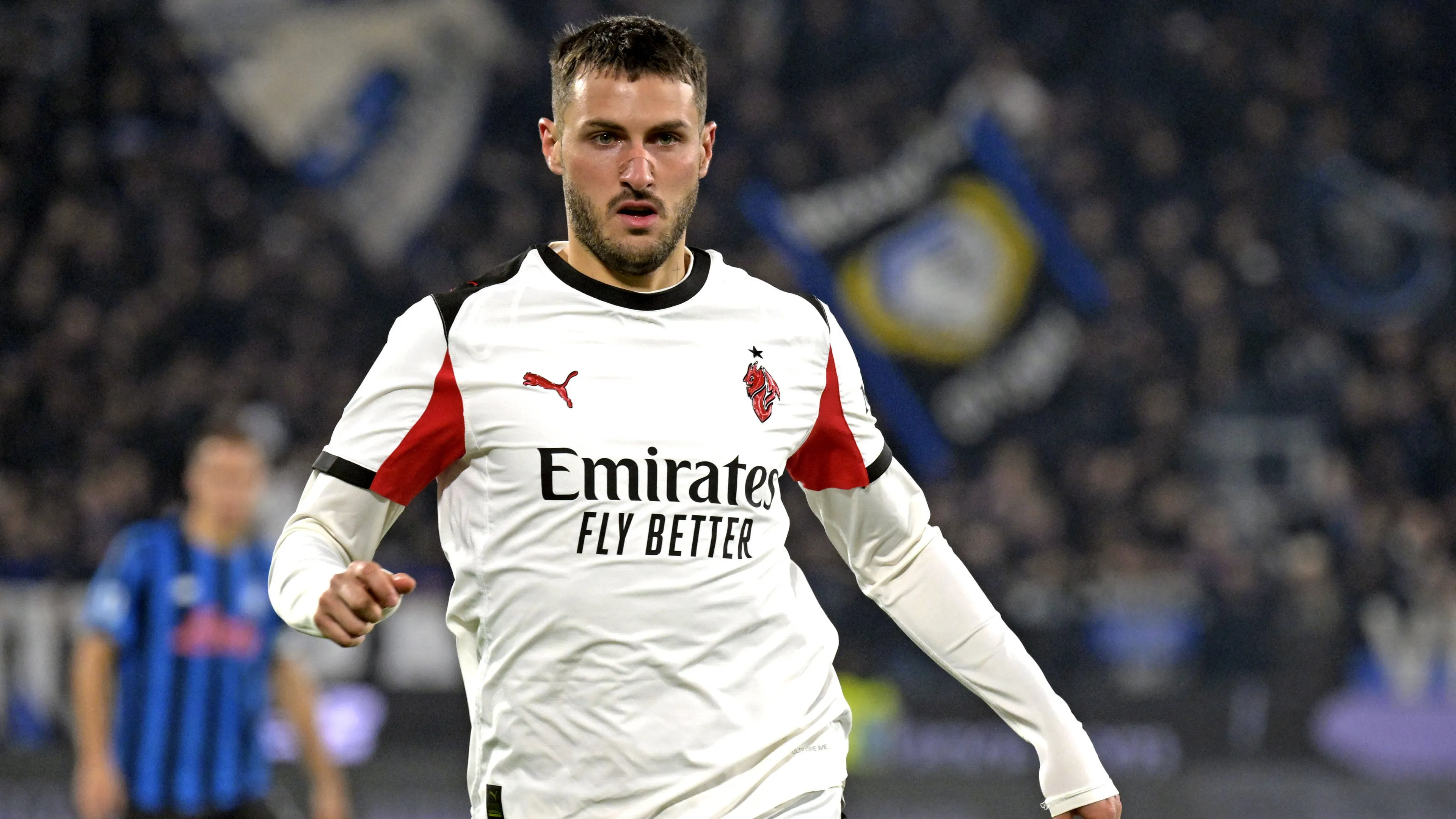 Calciomercato Milan, nuova pretendente per Gimenez. Il Milan ci pensa?