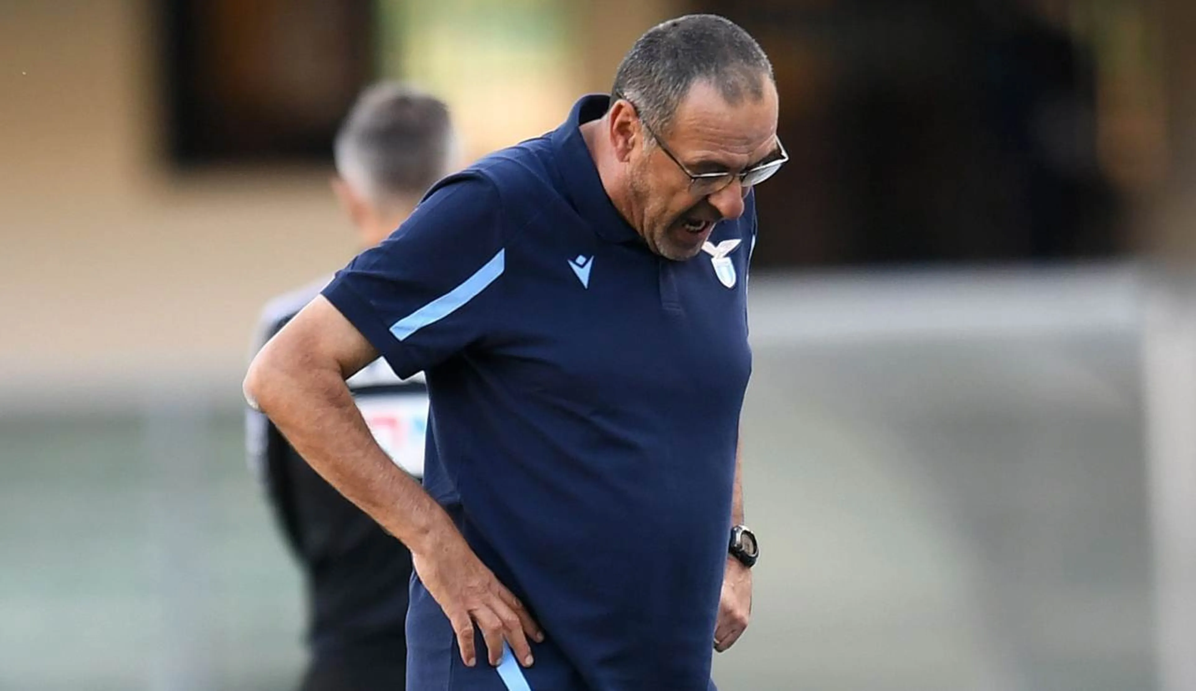 Copertina di Sarri e Lotito furiosi: Lazio in ritiro dopo la debacle di Verona. Immobile: “Serve esame di coscienza”