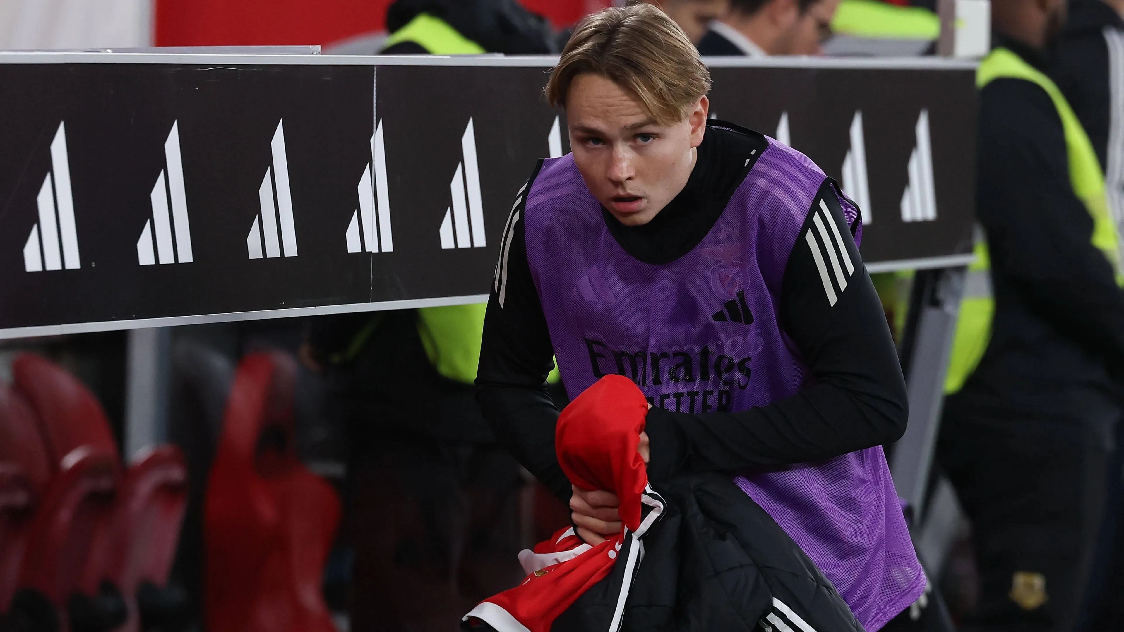 Scandalo Benfica: il giocatore condannato per diffusione di un video sessuale con minori! Mourinho: "Ha sbagliato"