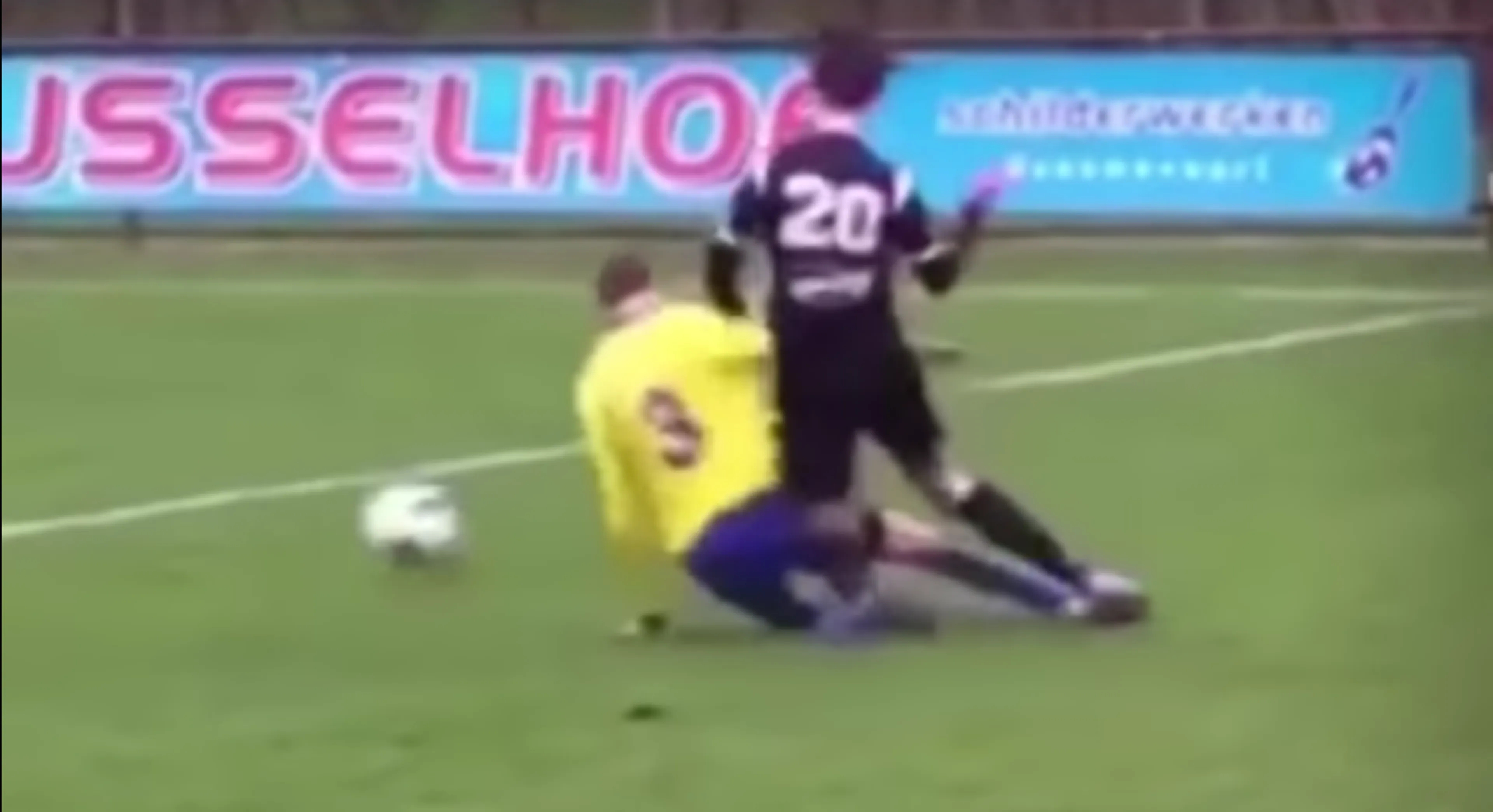 Copertina di Gli interventi killer da film horror della Sunday League (VIDEO)