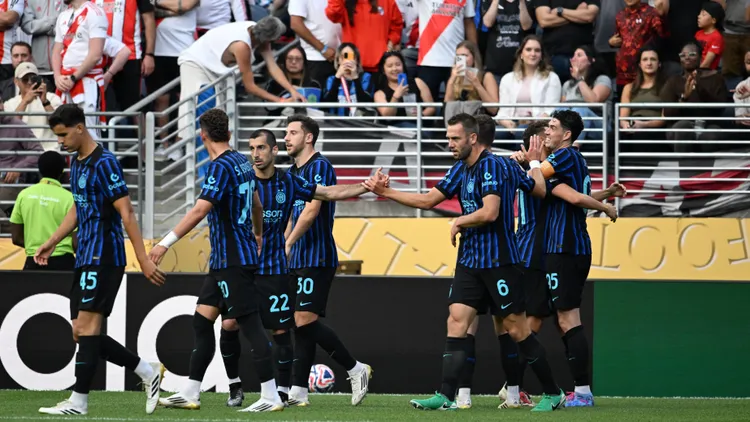 /images/s/e/a/seattle-washington-june-25-francesco-esposito-of-fc-inter-milan-goal-during-the-fifa-club-world-cup-2025-group-e-match-between-fc-inter-milano-and-ca-river-plate-at-lumen-field-on-june-25-2025-in-seattle-washington-photo-by-diego-haliasz-sfsi-fc-internazionale-milano-v-ca-river-plate-group-e-fifa-club-world-cup-2025-copyright-xdiegoxhaliasz-sfsixjpg_1751305455780.jpg