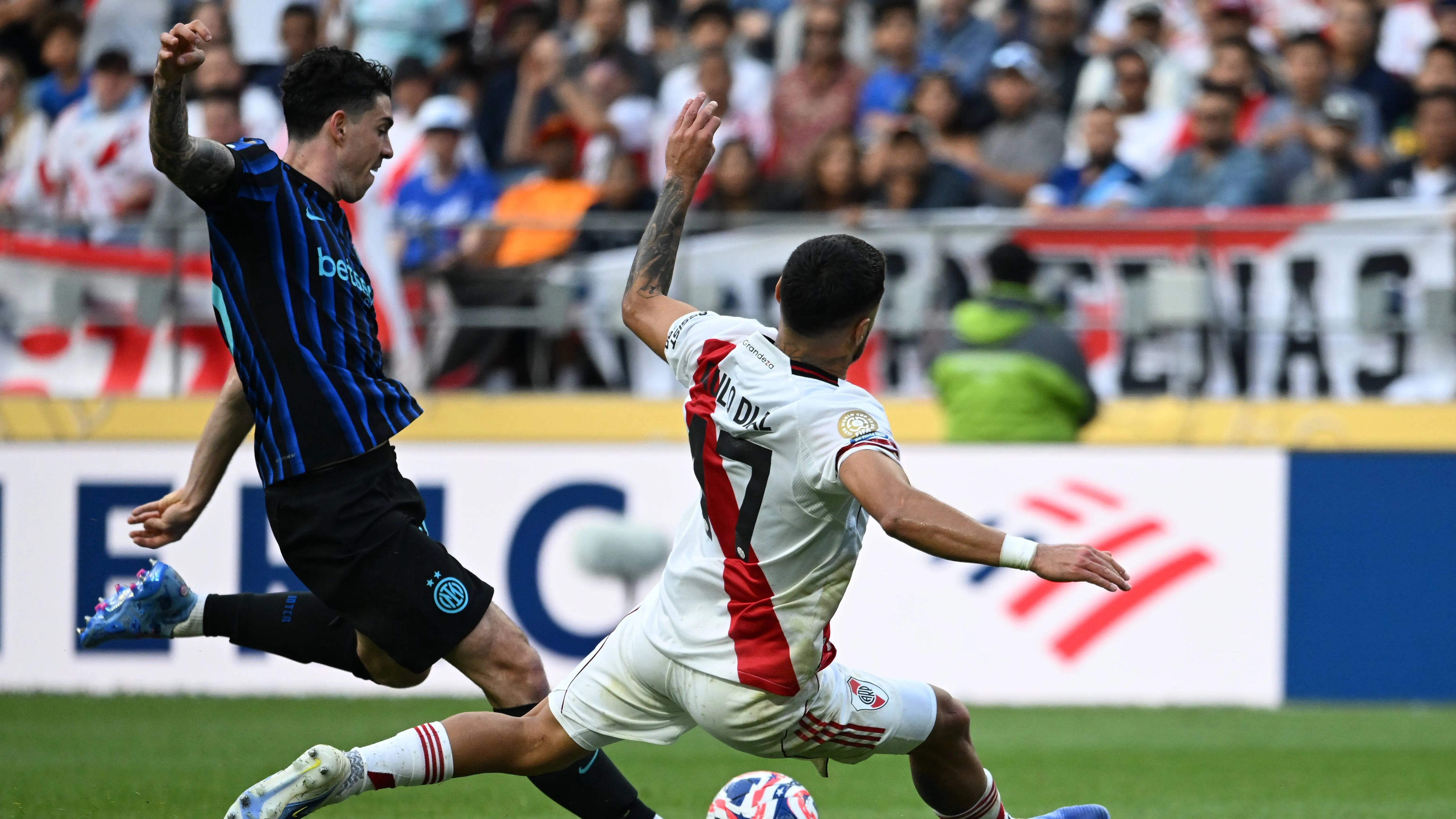 Pio Esposito in azione al Mondiale per Club