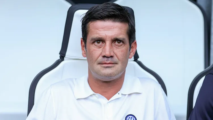 /images/s/e/p/september-13-2025-turin-italy-coach-cristian-chivu-of-inter-seen-during-the-serie-a-2025-2026-match-between-juventus-fc-and-inter-at-allianz-stadium-final-score-juventus-fc-4-3-inter-turin-italy-zumas197-20250913aaas1971467-copyright-xgrzegorzxwajdaxjpg_1758005421017.jpg