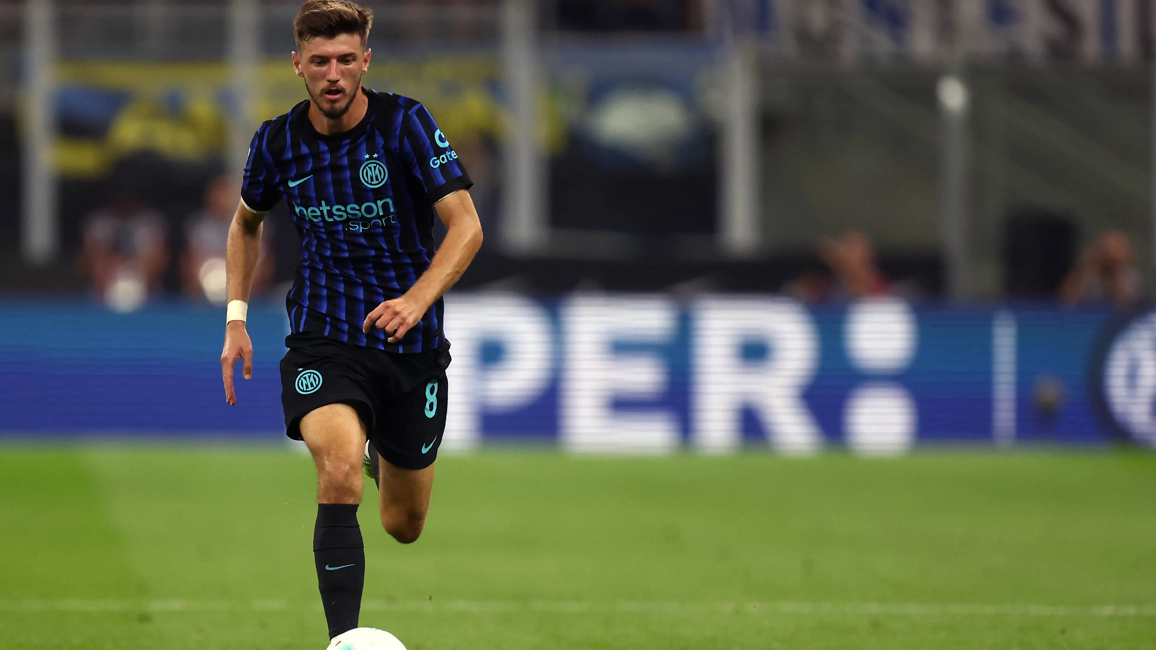 Sucic spiazza tutti: "Non ho un profilo social, vi spiego"