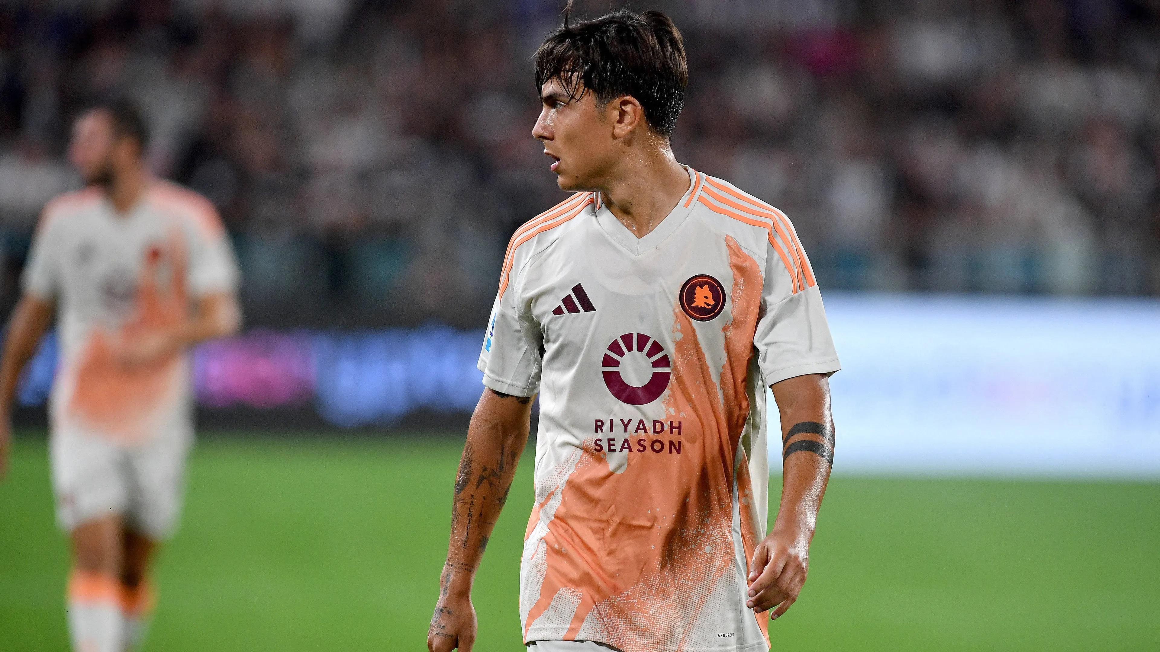 Indiscrezione senza senso da Torino: la Juventus ha chiamato Dybala della Roma!