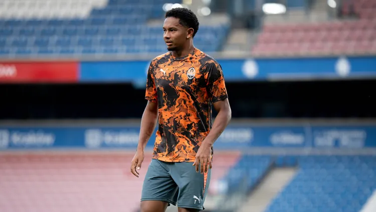 /images/s/h/a/shakhtar-donetsk-press-conference-pk-pressekonferenz-and-training-session-uefa-europa-league-eguinaldo-is-seen-during-a-training-session-at-henryk-reyman-municipal-stadium-ahead-of-the-uefa-europa-league-second-qualifying-round-second-leg-match-between-fc-shakhtar-donetsk-and-besiktas-jk-in-krakow-poland-on-july-30-2025-krakow-poland-copyright-xmarcinxgolbax-originalfilenamegolba-shakhtar250730nplsajpgjpg_1754654396072.jpg