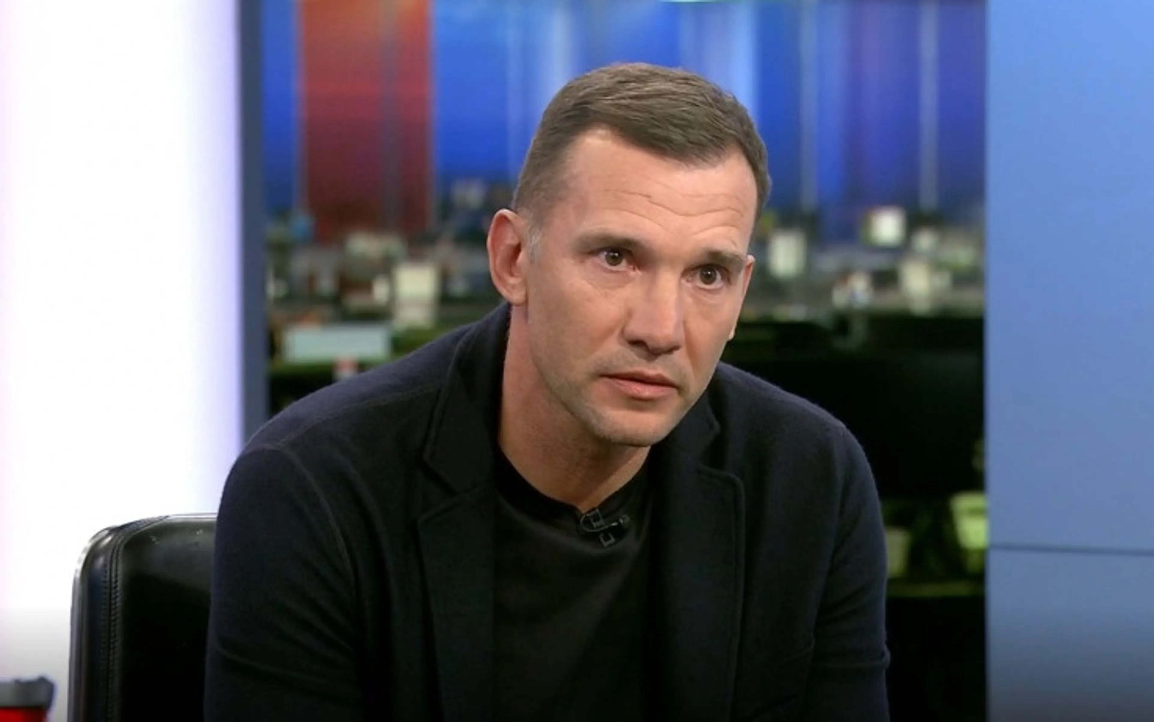 Copertina di Shevchenko disperato: “Mia madre e mia sorella non vogliono lasciare l’Ucraina. Fermate Putin, è un assassino!”