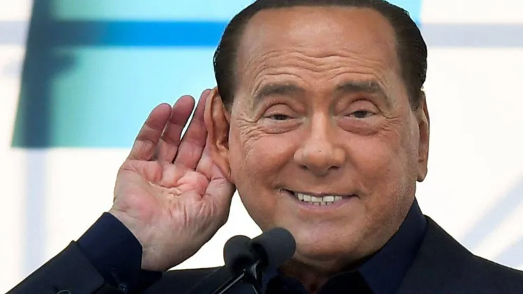 /images/s/i/l/silvio-berlusconi-1.jpg