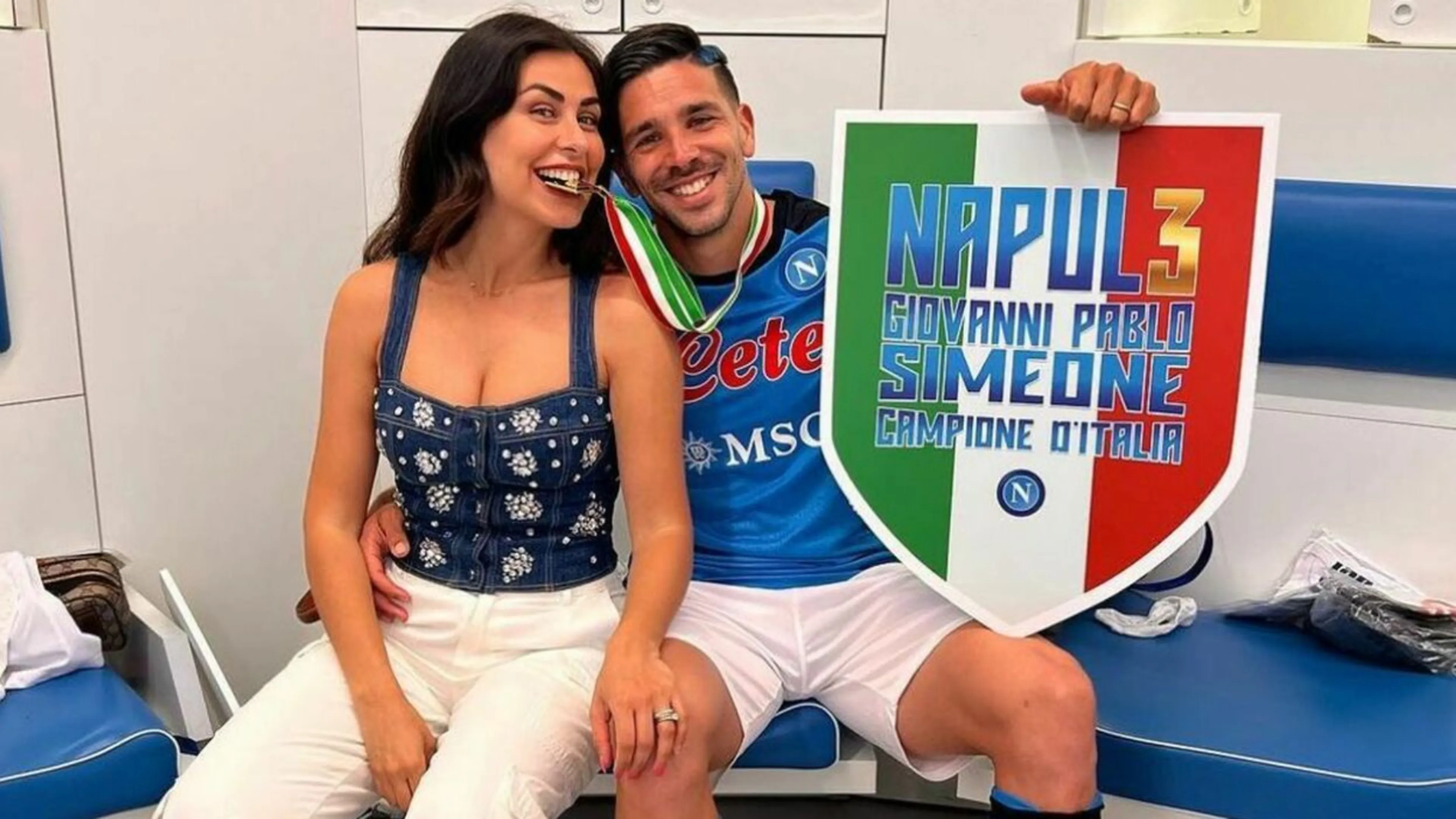 Copertina di Durissimo attacco della moglie di Simeone all'Inter: poi cancella tutto