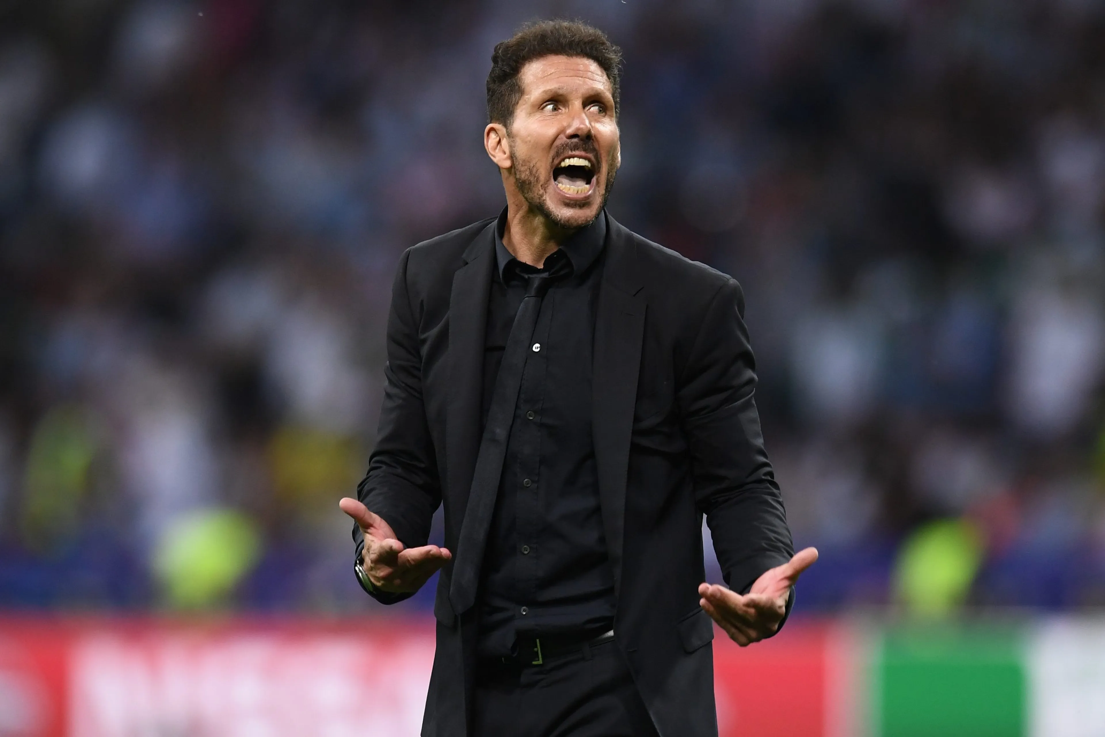 Copertina di Atletico Madrid, Simeone guarda in difesa: per il mercato di gennaio spunta un nome a sorpresa