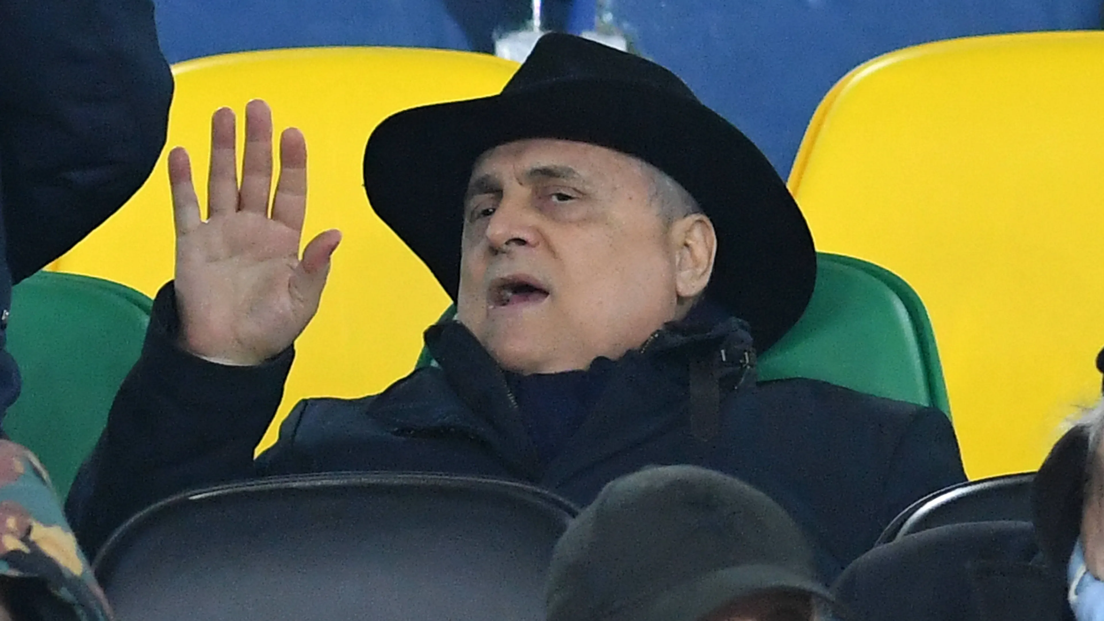 La Lazio di Lotito risponde alle notizie sul blocco del mercato