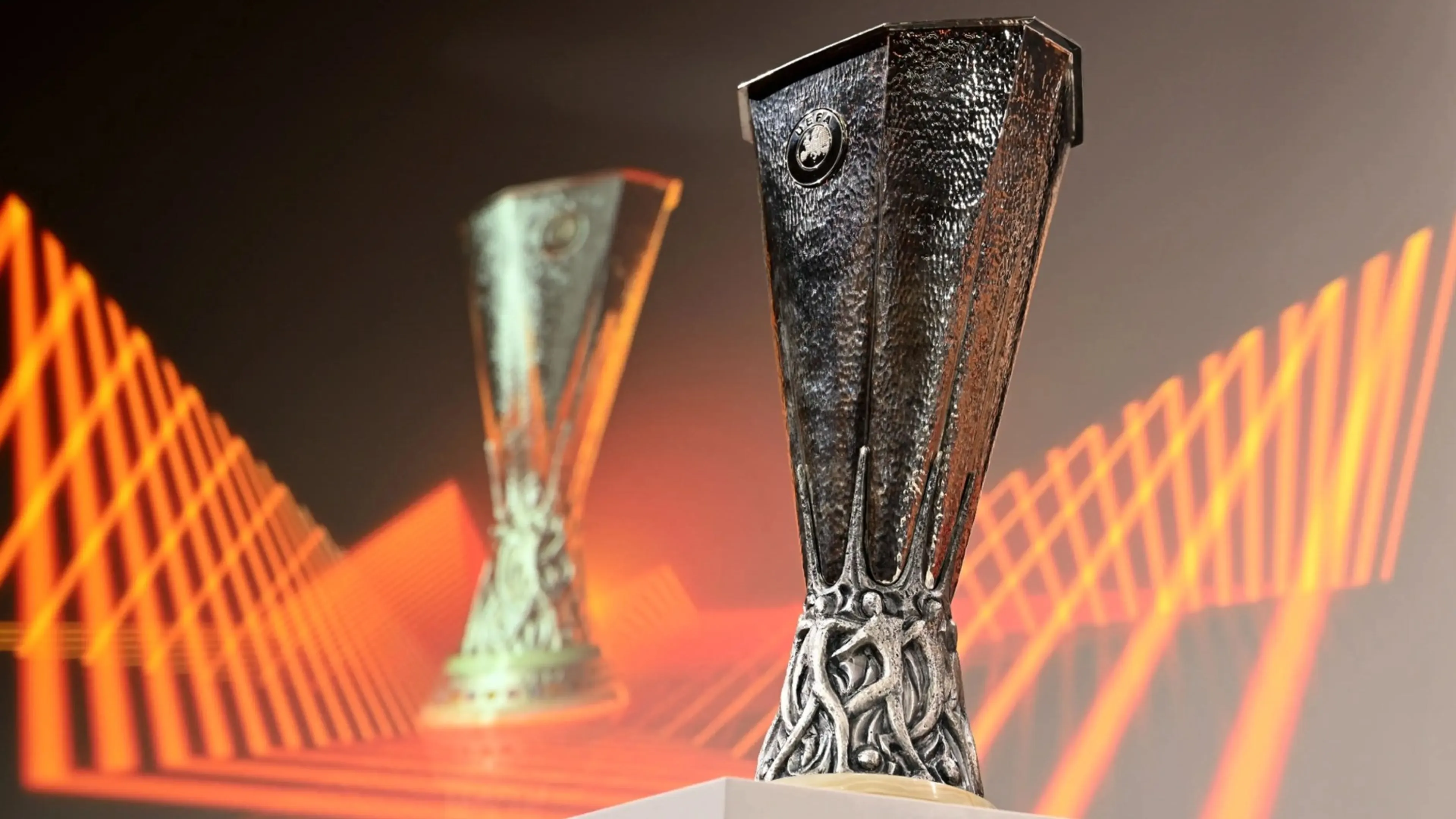 Copertina di Sorteggio Europa League: bene la Roma, pericolo portoghese per l'Atalanta