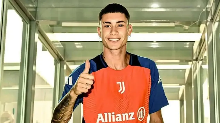 /images/s/o/u/soule-juve.adeyemi.jpg