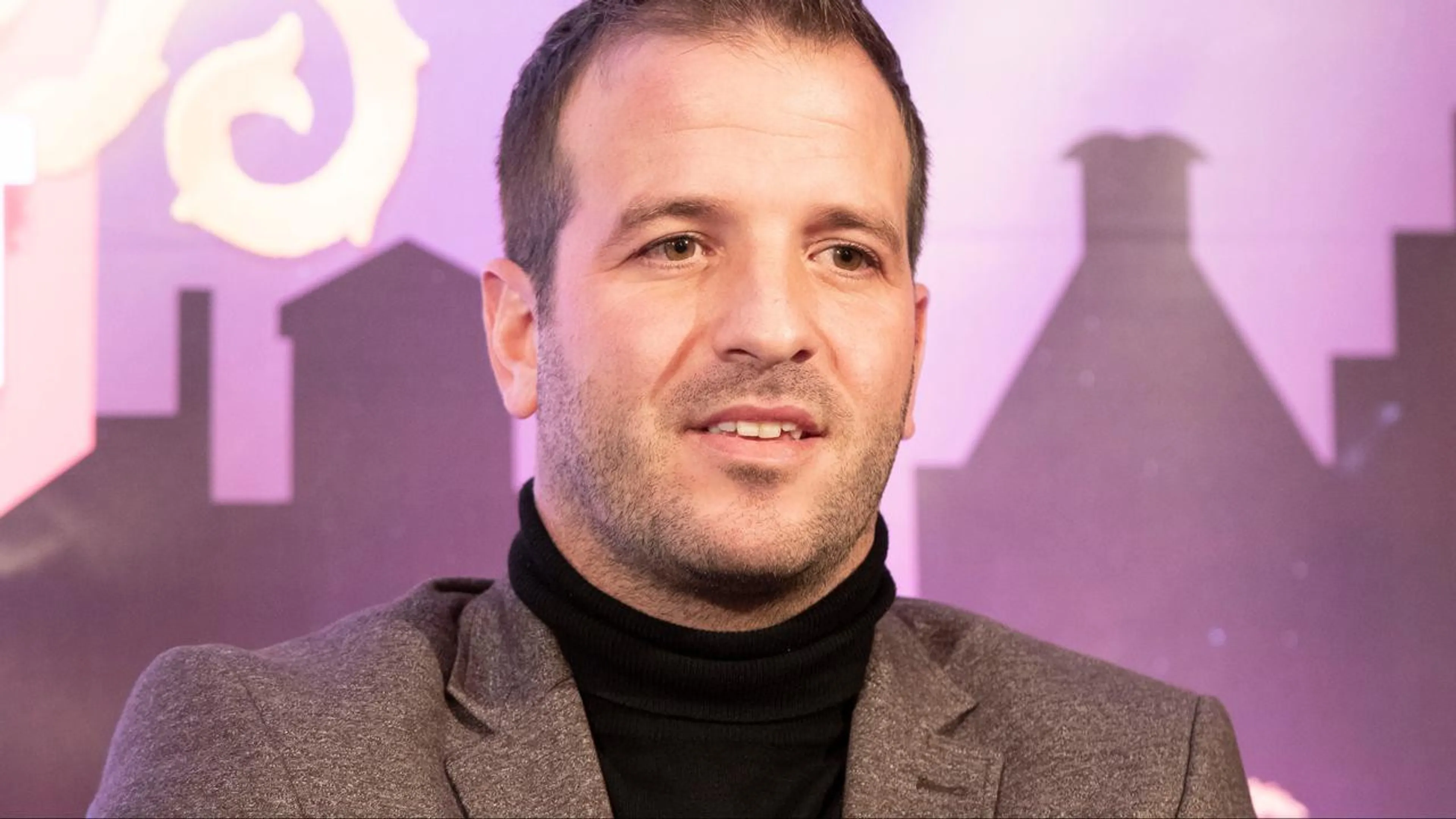 Copertina di Spagna Van der Vaart spara a zero: “Penso sia una squadra terribile”