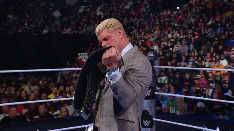 /images/s/p/e/Spettatore-con-la-maglia-del-Sassuolo-all-evento-della-WWE-a-Philadelphia.jpg