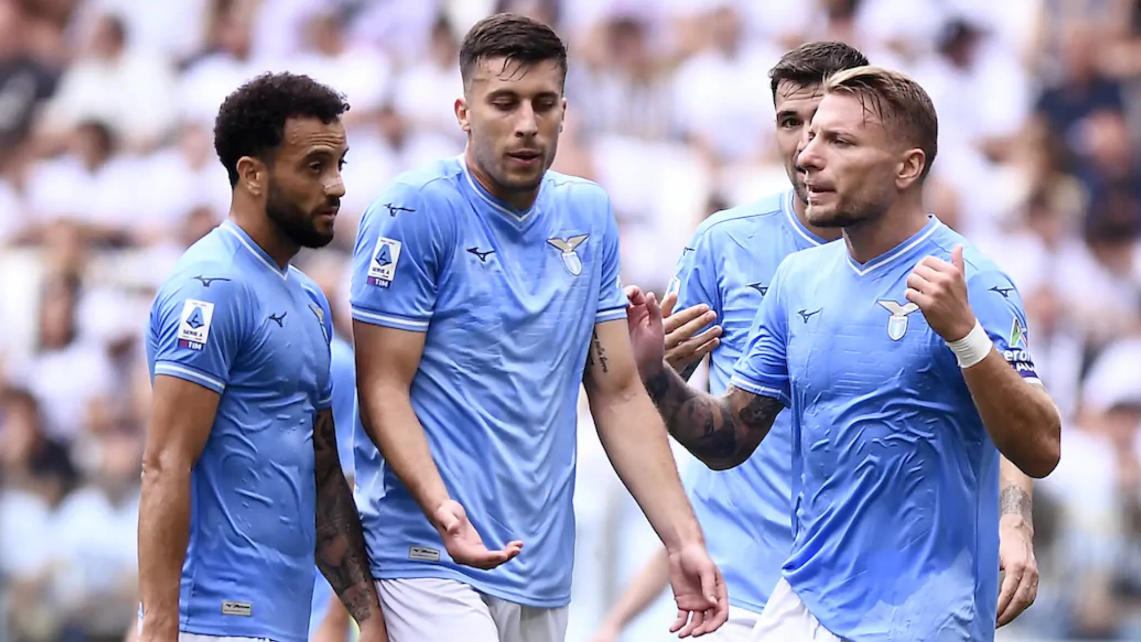 Copertina di Caos Lazio nello spogliatoio dello Stadium: il ds Fabiani evita il peggio