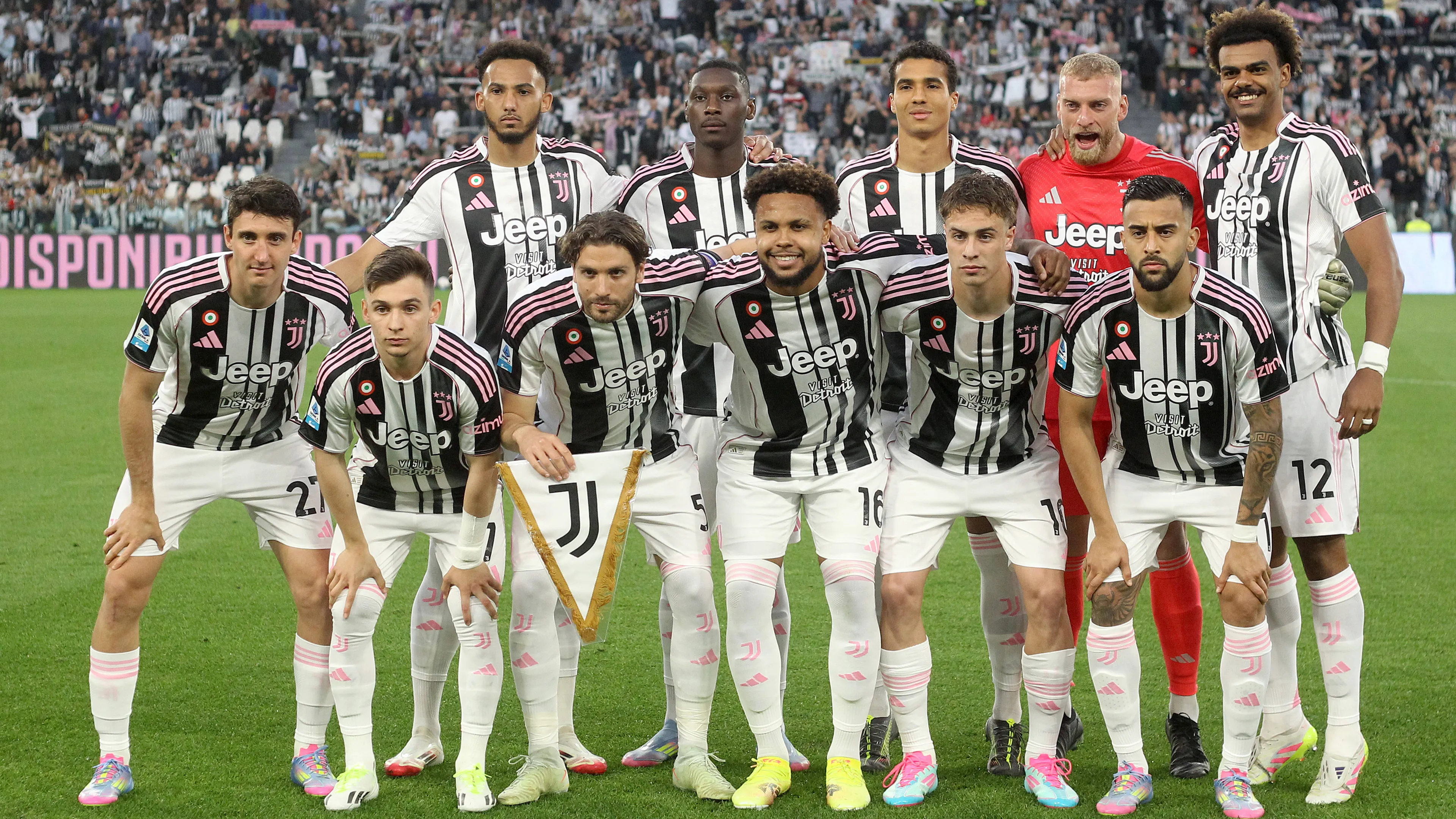 Zazzaroni ironizza sulla Juventus: "Ha soldi solo per il Mercato di Forte dei Marmi"