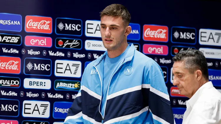 /images/s/s/c/ssc-napoli-preseason-2025-26-press-conference-pk-pressekonferenz-of-lorenzo-lucca-during-fifth-day-of-ssc-napoli-s-2025-26-preseason-training-camp-in-val-di-sole-in-trentino-dimaro-folgarida-bph4749-copyright-xantonioxbalascoxjpg_1753105946431.jpg