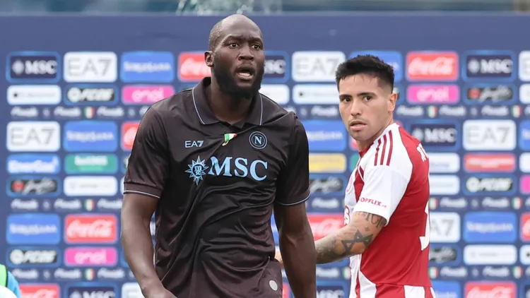/images/s/s/c/ssc-napoli-v-olympiacos-pre-season-friendly-napoli-s-romelu-lukaku-plays-during-the-friendly-soccer-match-between-napoli-and-olympiacos-fc-at-stadio-patini-in-castel-di-sangro-italy-on-august-14-2025-castel-di-sangro-abruzzo-italy-copyright-xciroxdexlucax-originalfilenamedeluca-itasscna250814nppiojpgjpg_1758884931791.jpg