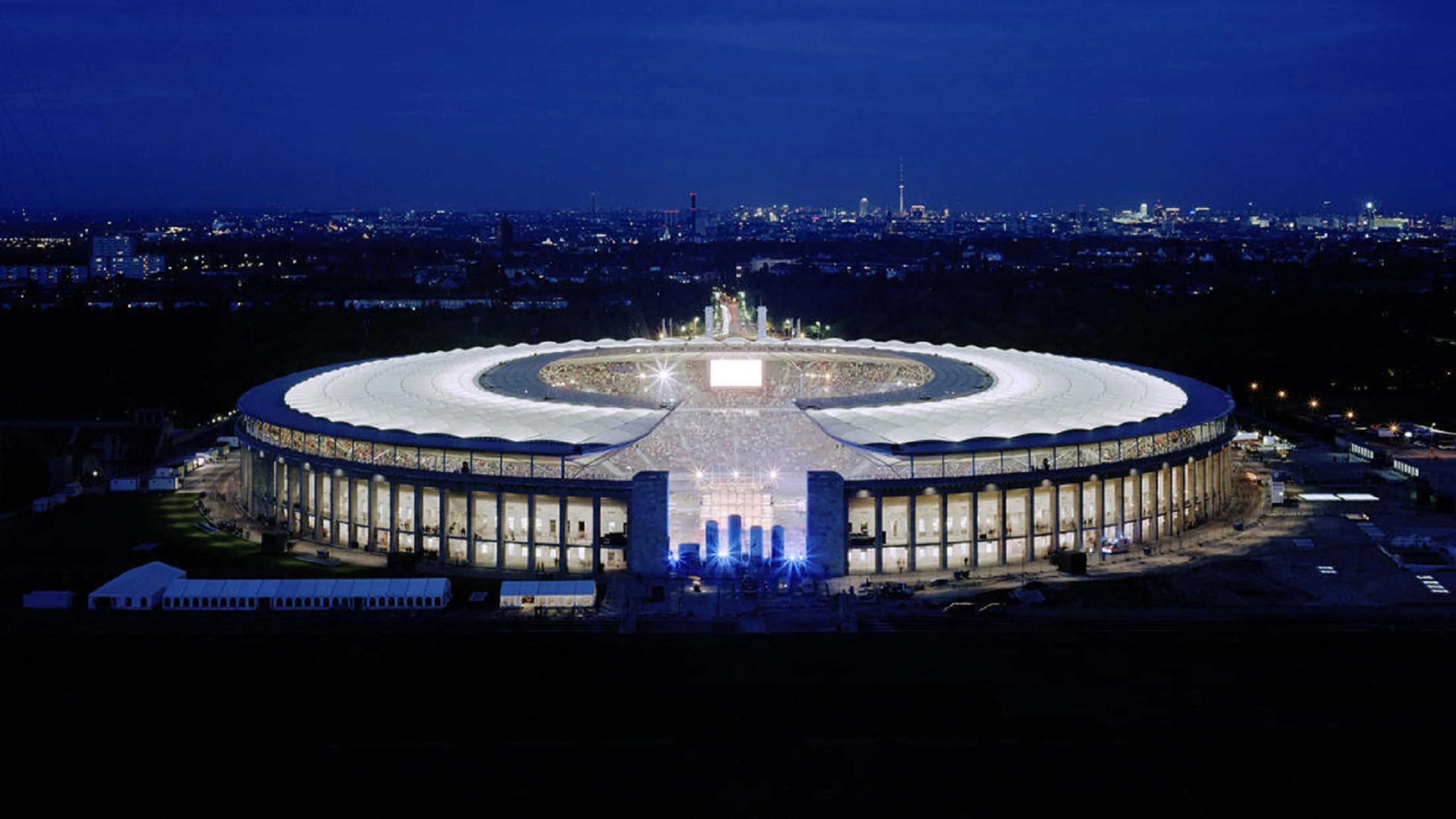 Copertina di Come si chiama lo stadio di Berlino dove Cannavaro alzò la Coppa del Mondo?