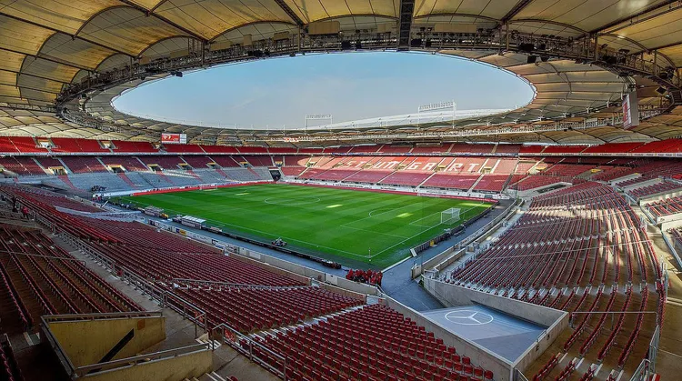 /images/s/t/a/stadio-dello-stoccarda.jpg