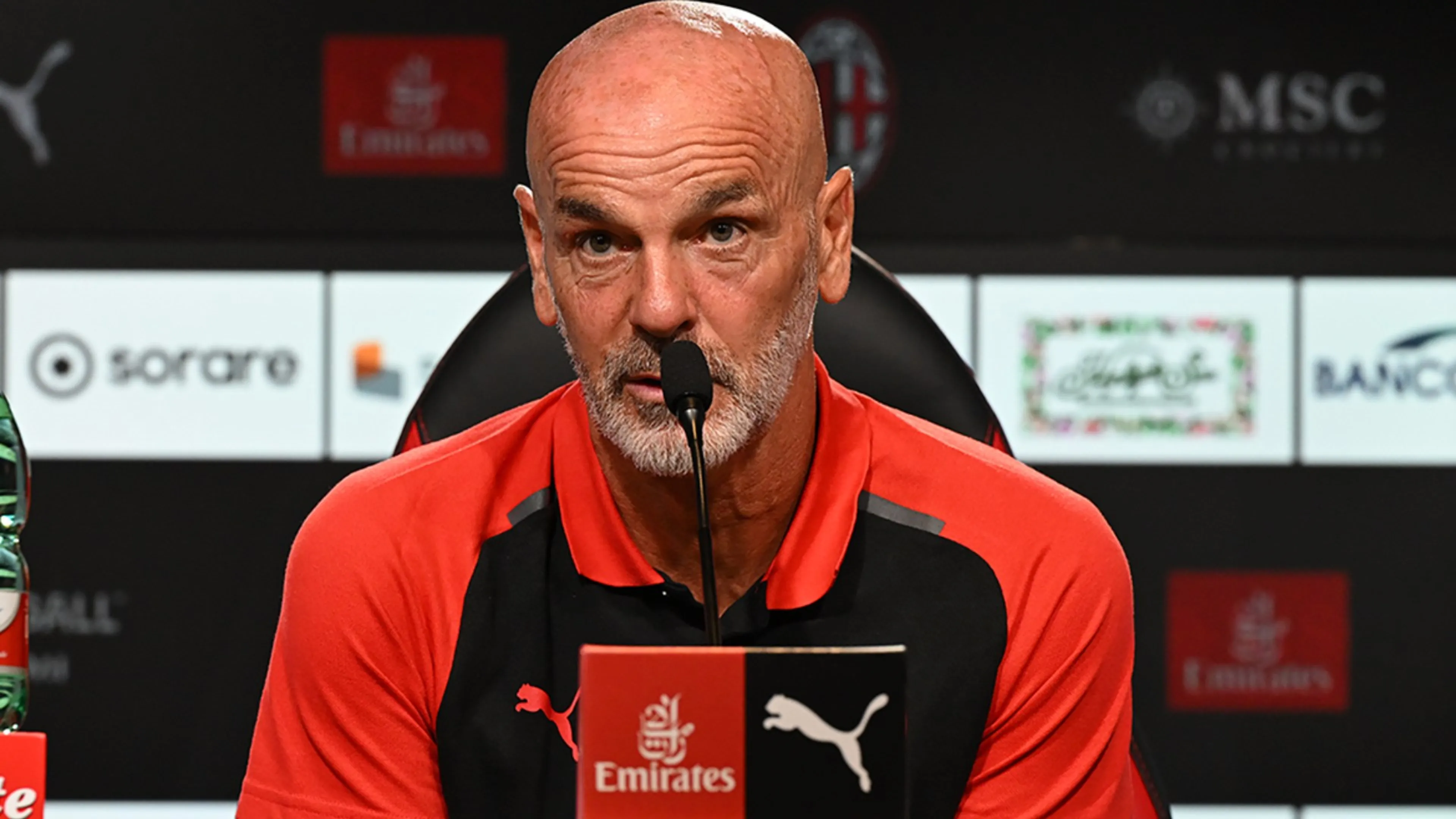 Copertina di Pioli: "Spero che il comandante ci dia notizie positive". Cosa intendeva il tecnico del Milan?