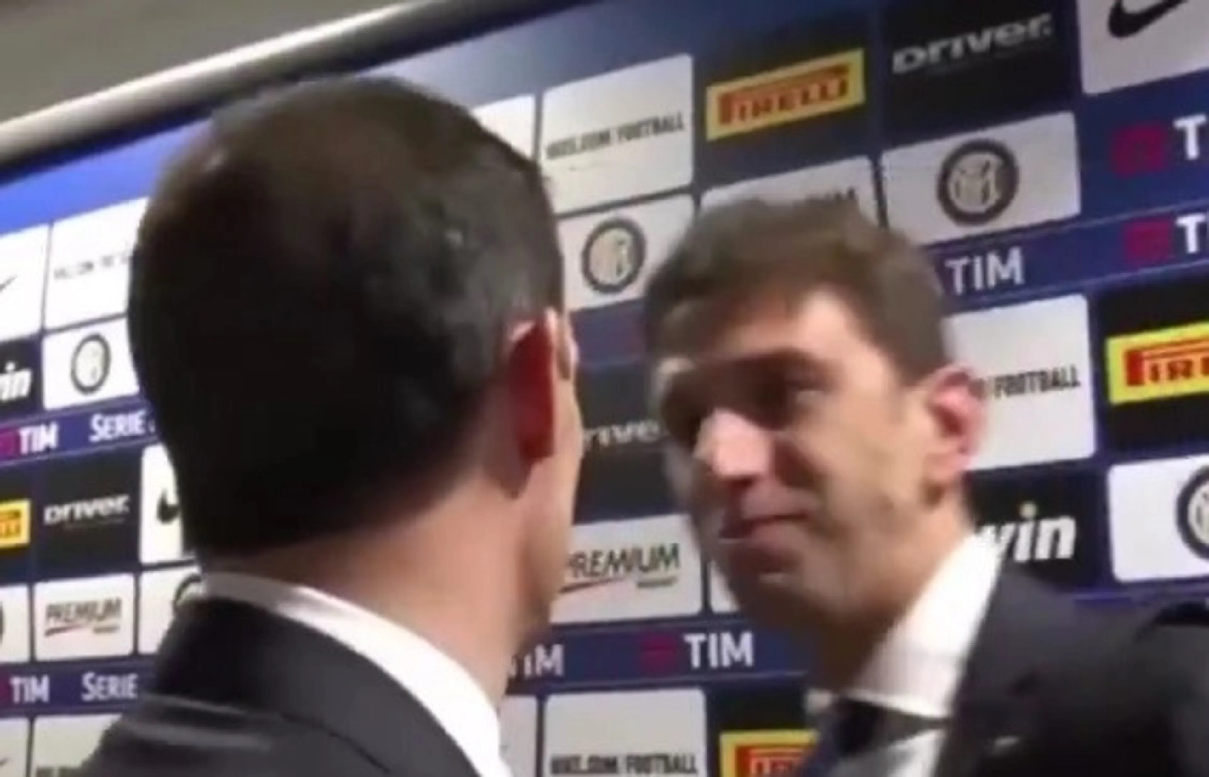 Copertina di Allegri e il siparietto con “Taglia”. Una gaffe che non aiuta nessuno…
