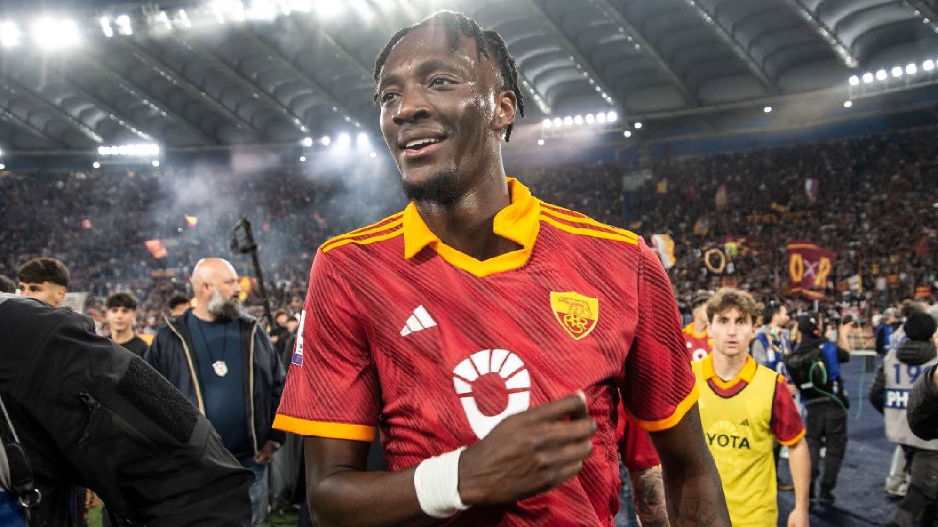 tammy-abraham-roma-1