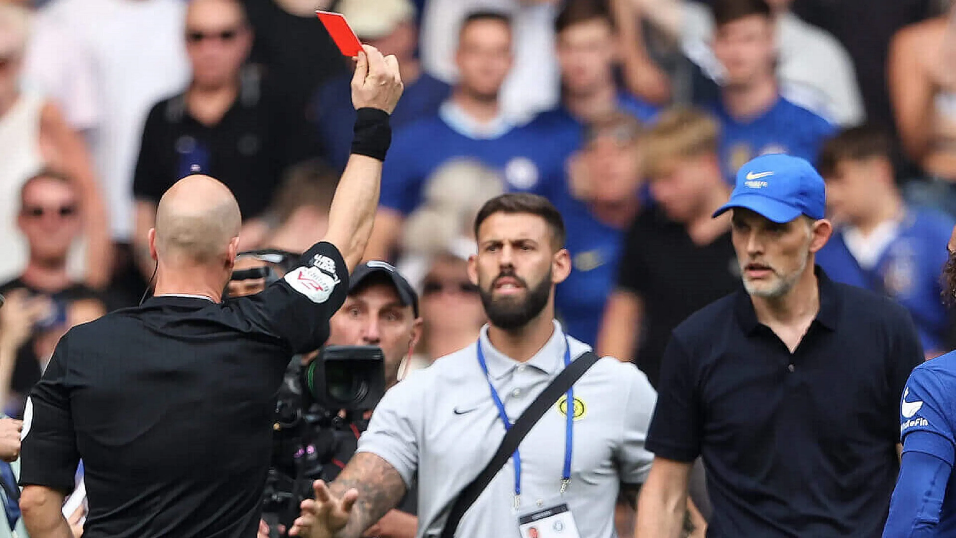 Non solo la Roma e Mourinho: l'arbitro Taylor fa arrabbiare Liverpool e Chelsea