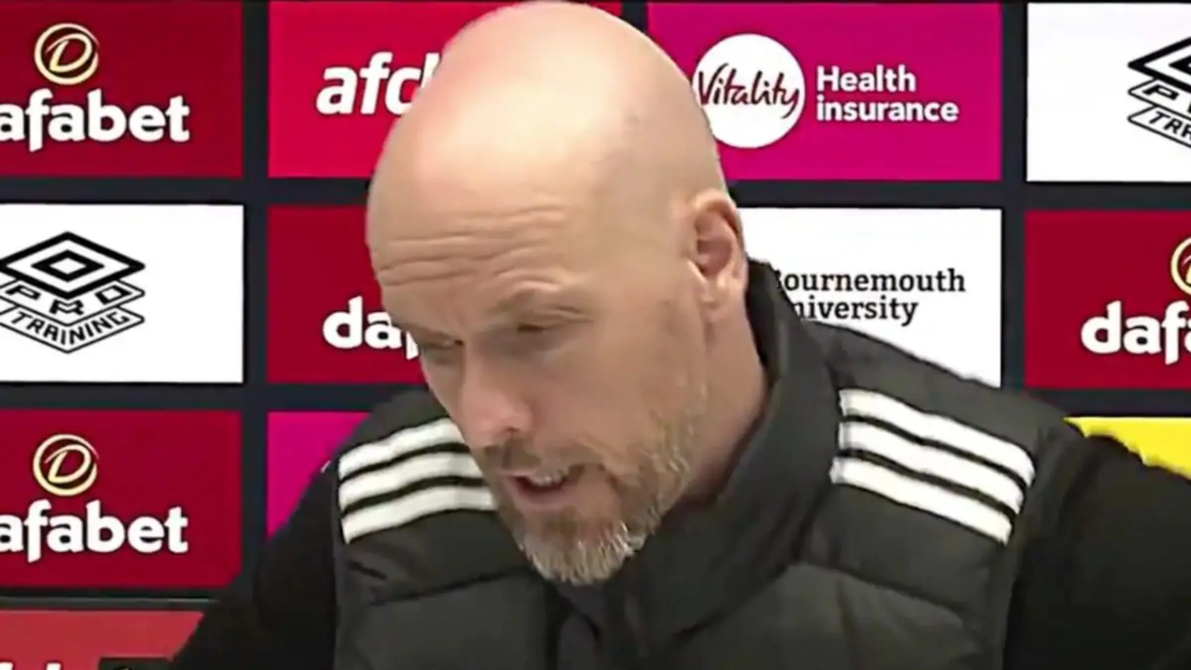 Copertina di Ten Hag spavaldo: "In carriera ho sempre vinto". Ma il Man Utd ha pronto il piano B