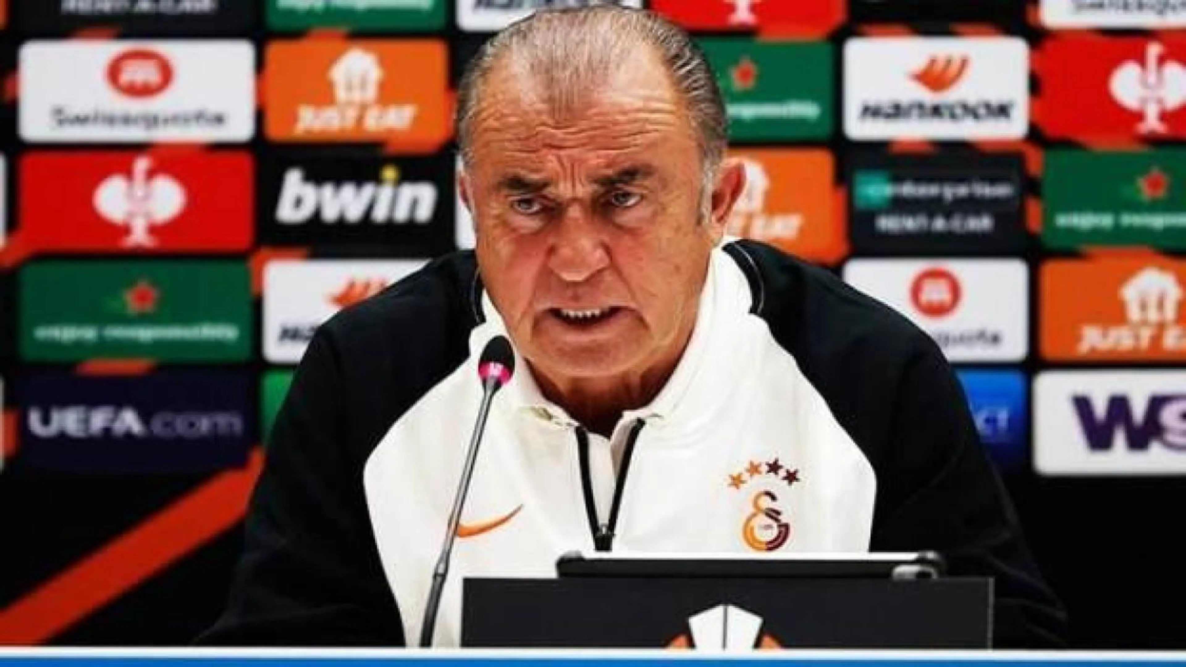 Copertina di Galatasaray, Terim ricoverato in ospedale: a rischio per la trasferta con la Lazio