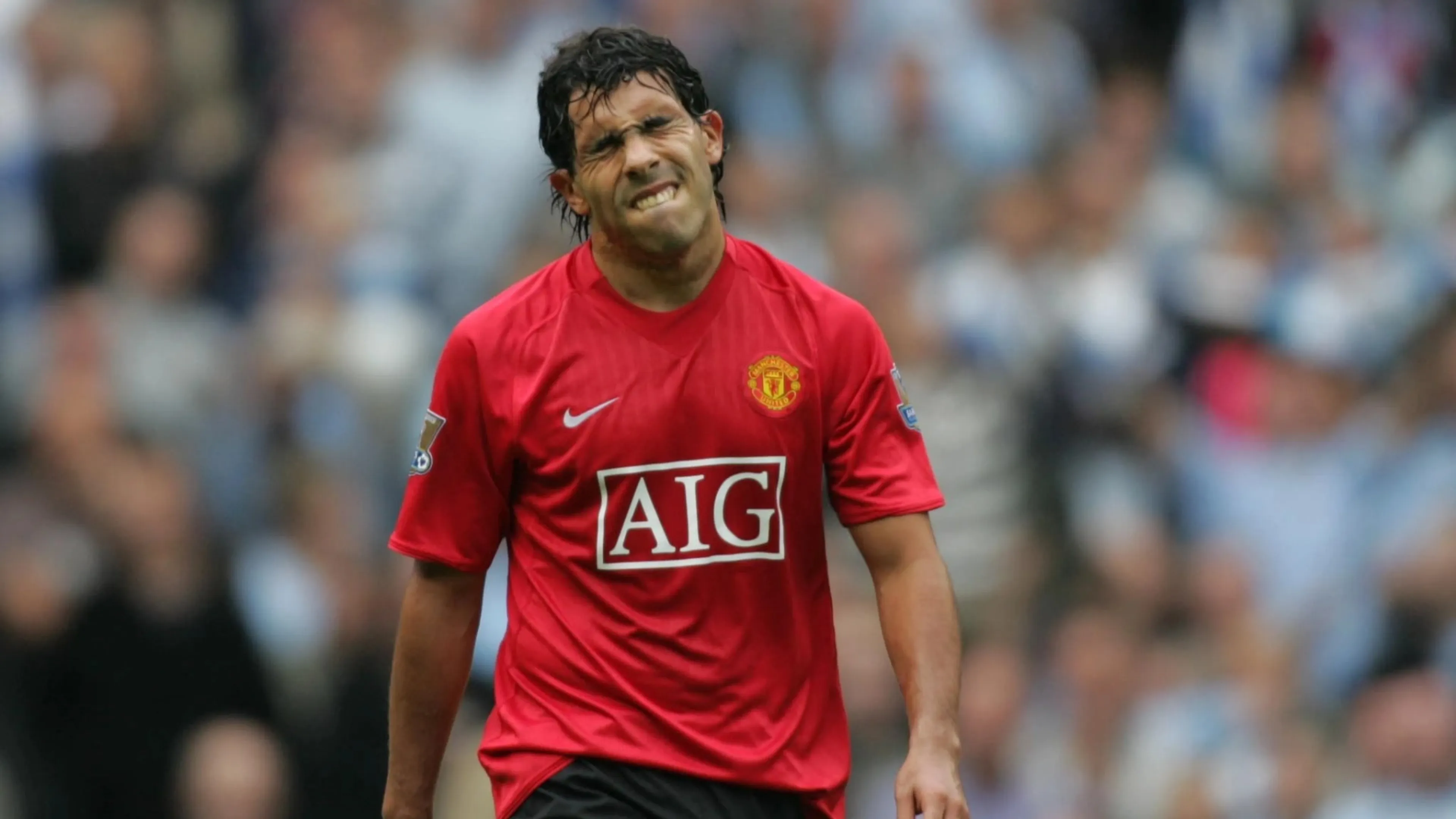 "Tevez bullizzava i giovani". La grave accusa all'argentino dell'ex United Rafael