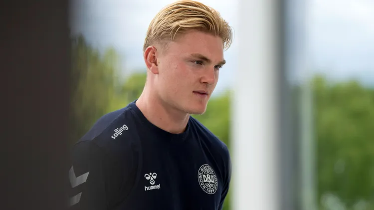 /images/t/h/e/the-danish-u21-u-21-national-football-team-conrad-harder-member-of-the-danish-u21-national-team-nationalteam-speaks-to-the-press-during-a-media-day-in-vejle-on-thursday-june-5-2025-the-danish-team-will-participate-in-the-upcoming-uefa-european-championships-in-slovakia-later-this-month-boerkop-denmark-mors-the-danish-u21-national-football-team-conrad-harder-member-of-the-danish-u21-national-team-speaks-to-the-press-during-a-media-day-in-vejle-on-thursday-june-5-2025-the-danish-team-will-participate-in-the-upcoming-uefa-european-championships-in-slovakia-later-this-month-boerkop-denmark-mors-copyright-boxamrstrupx-xritzauxscanpix-boxamstrupx-spdk20250605-194020-ljpg_1749307503766.jpg