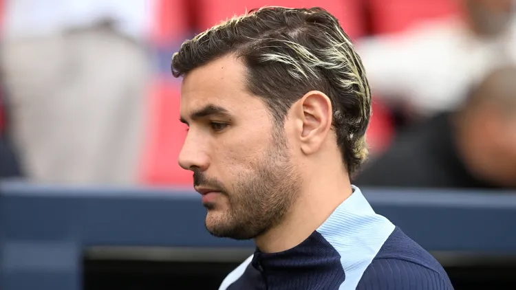 /images/t/h/e/theo-hernandez-francia-uefa-nations-league-2025-third-place-play-off-germany-vs-france-0-2-primo-piano-head-shot-close-up-single-shot-uefa-nations-league-2025-finale-3-4-posto-germania-francia-2-0jpg_1750600807904.jpg
