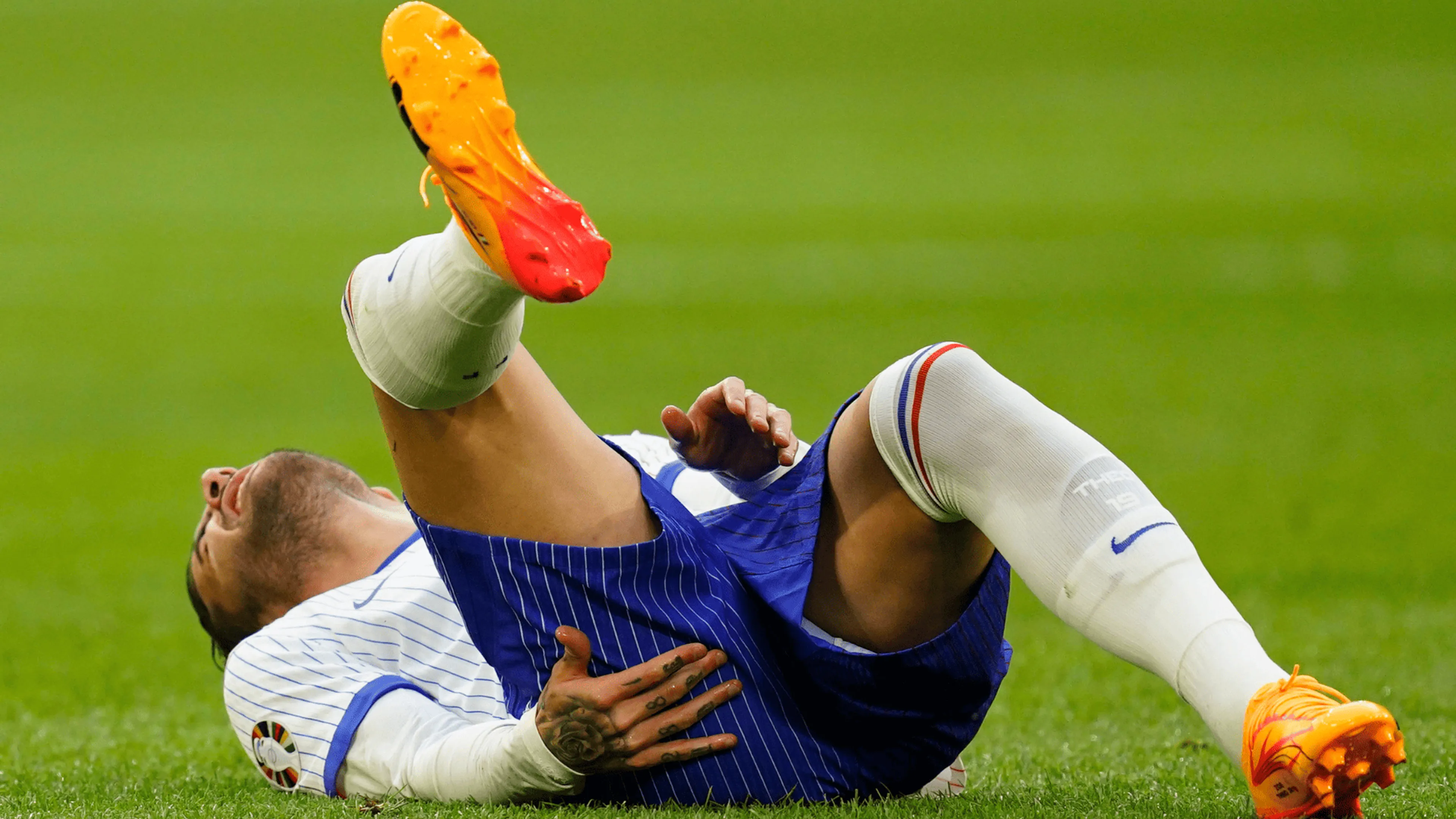 Copertina di Milan, notizie preoccupanti dal ritiro della Francia: Theo Hernandez non sta bene