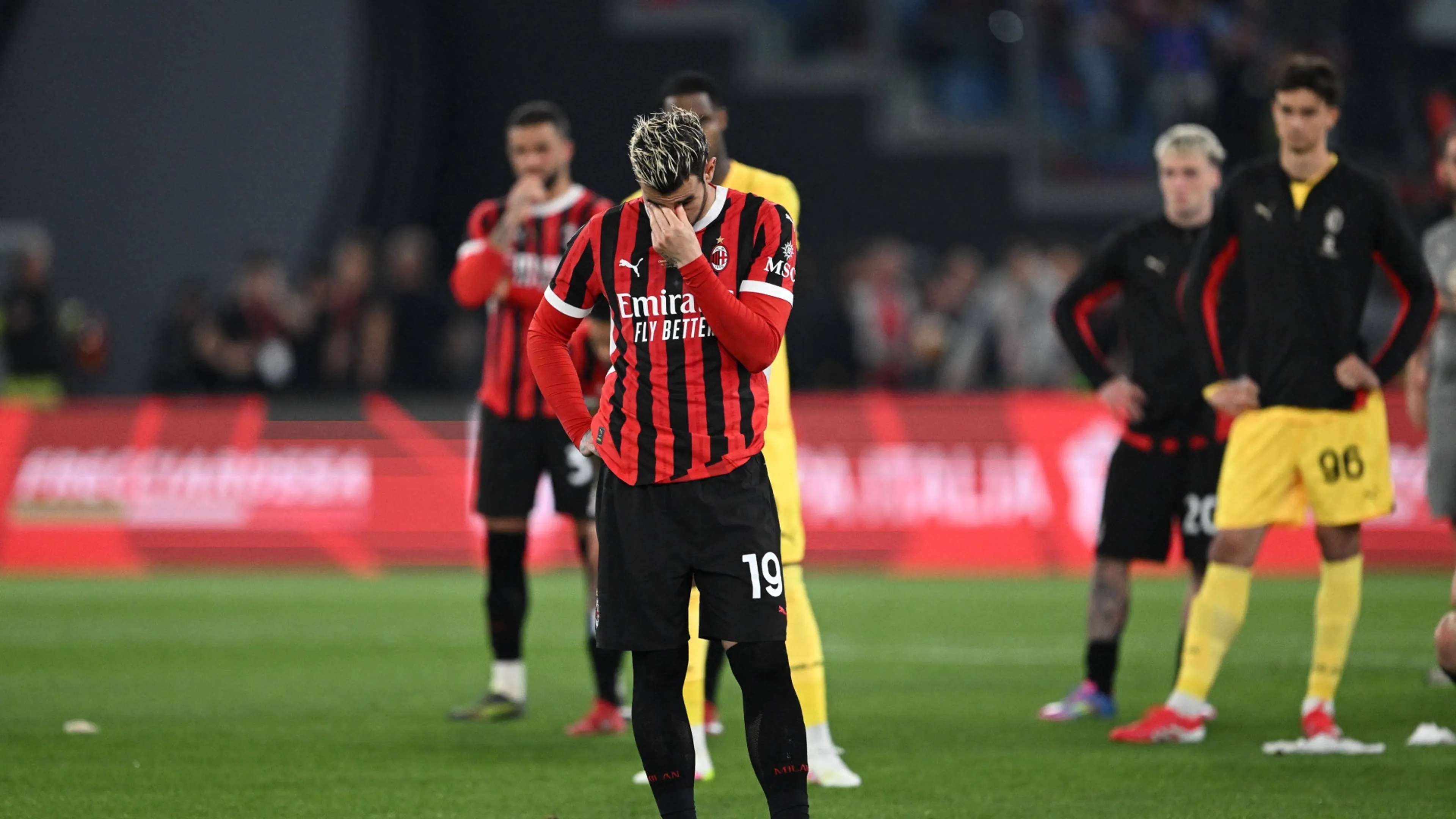 Milan, cessione Theo Hernandez sempre più vicina: la Gazzetta dello Sport rivela il nome per la successione