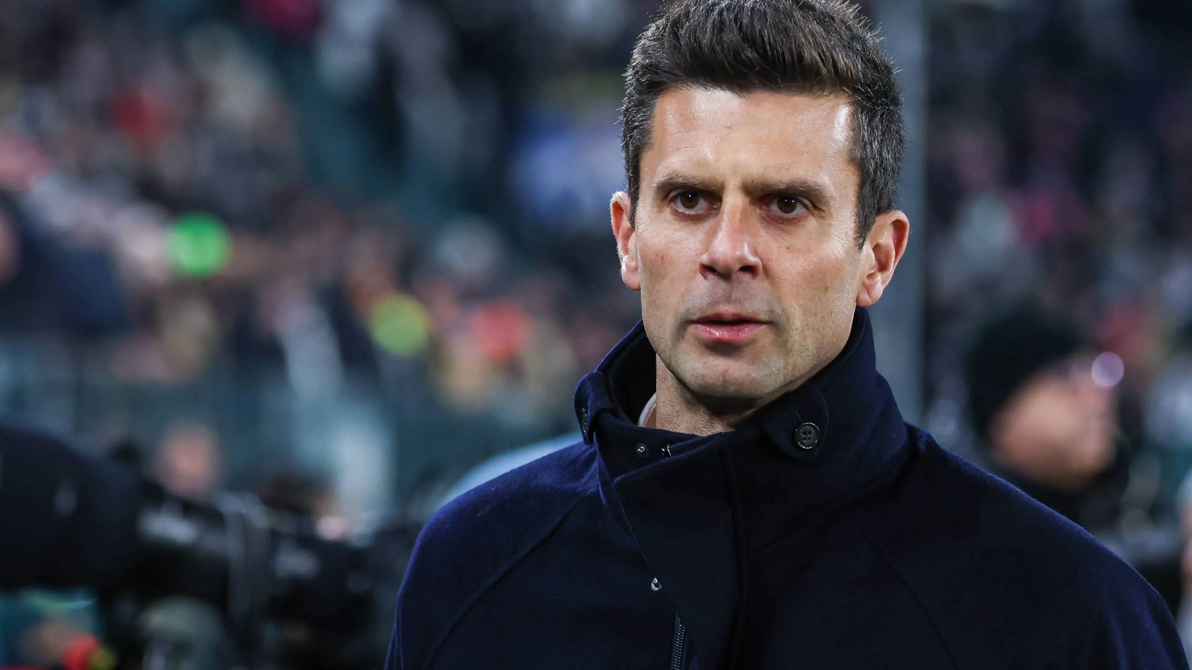 Copertina di Juventus, Thiago Motta alla vigilia del Bruges: "Vlahovic dal 1'? La nostra filosofia è chiara"